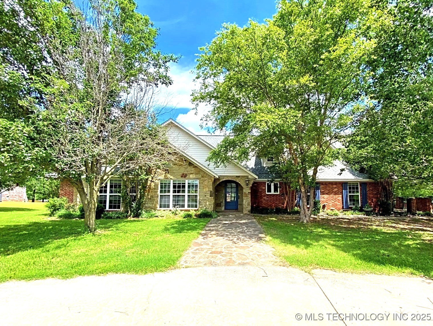 2009 Trailwood Street Stigler OK 74462