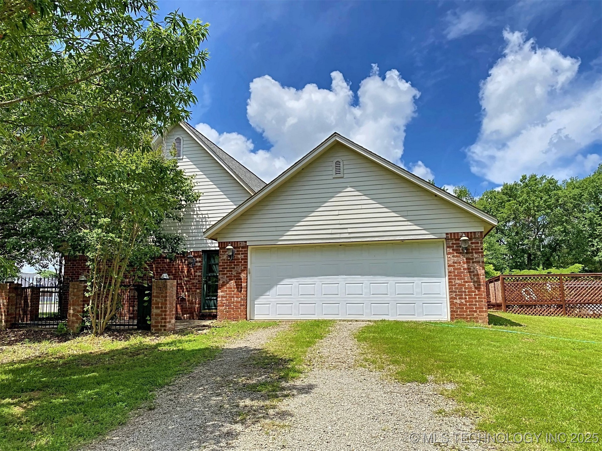 2009 Trailwood Street Stigler OK 74462