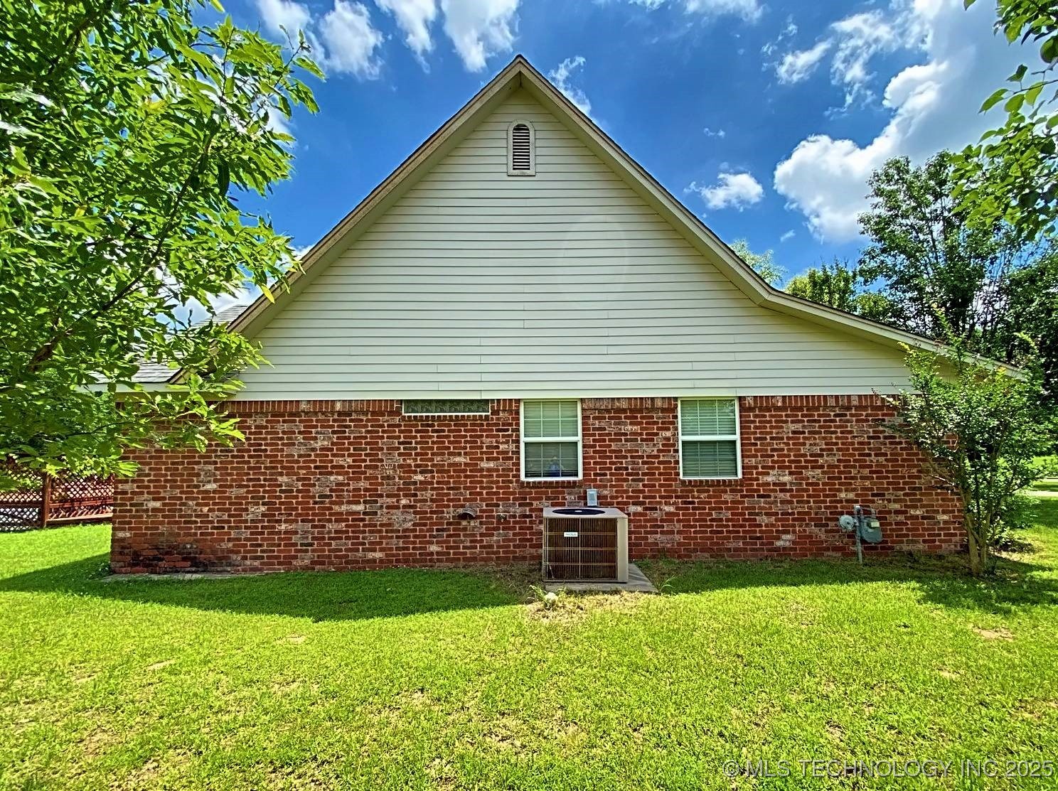 2009 Trailwood Street Stigler OK 74462