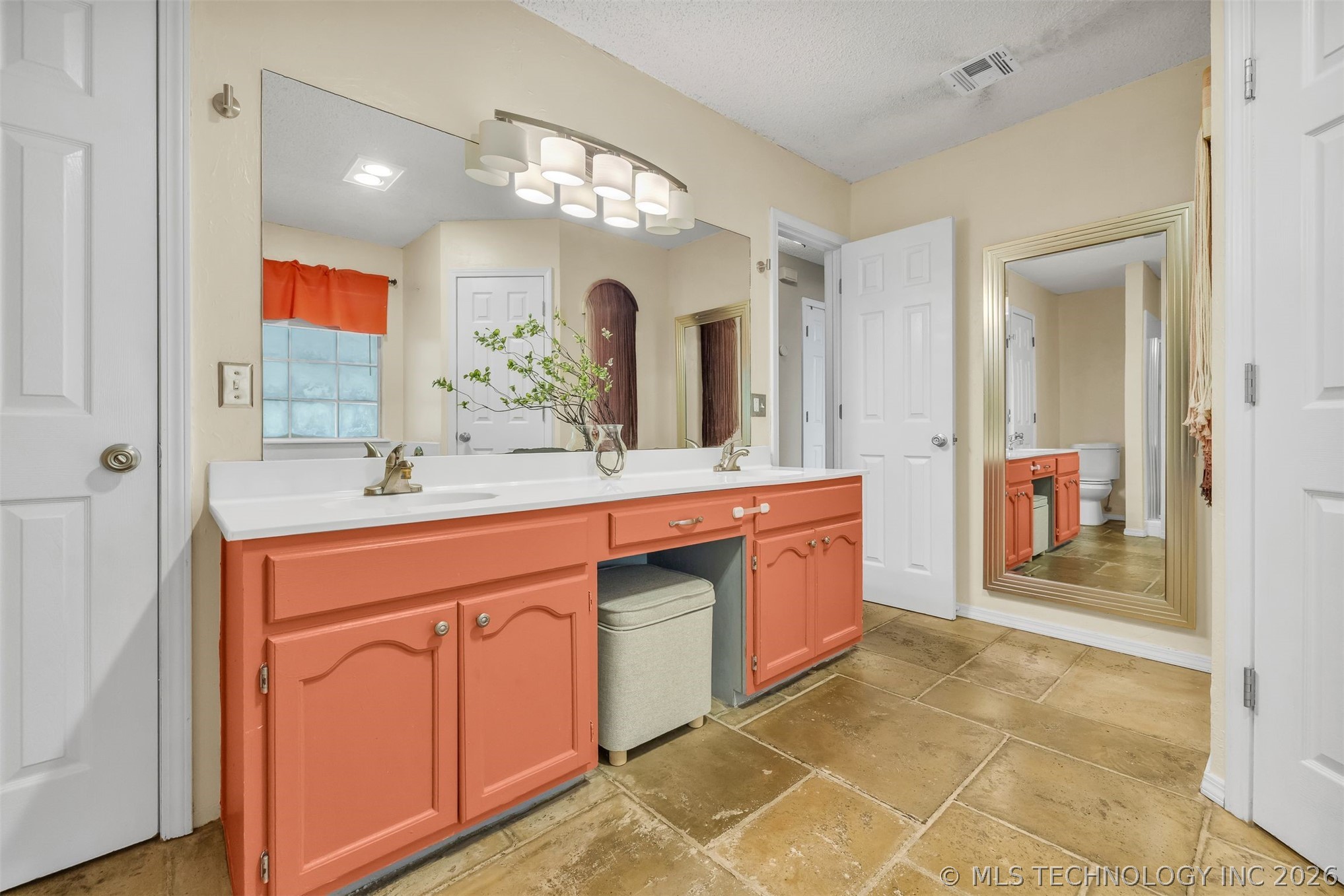 500 S Nyssa Avenue Broken Arrow OK 74012