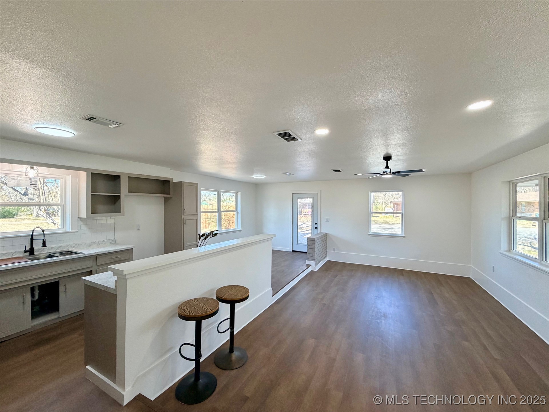 204 W 21st Street Tishomingo OK 73460