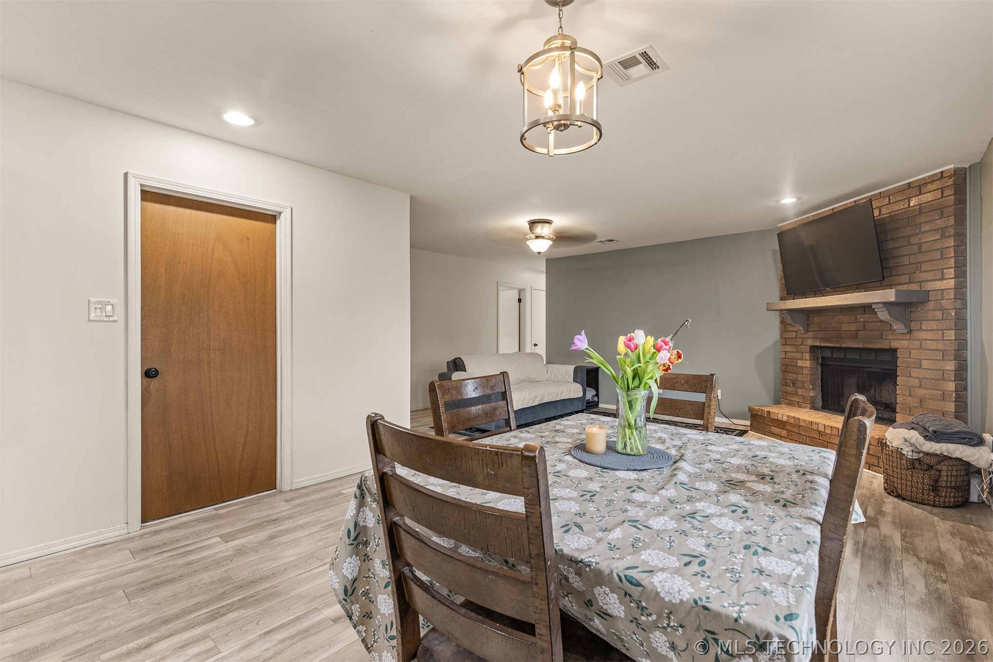 217 W Edgewater Street Broken Arrow OK 74012