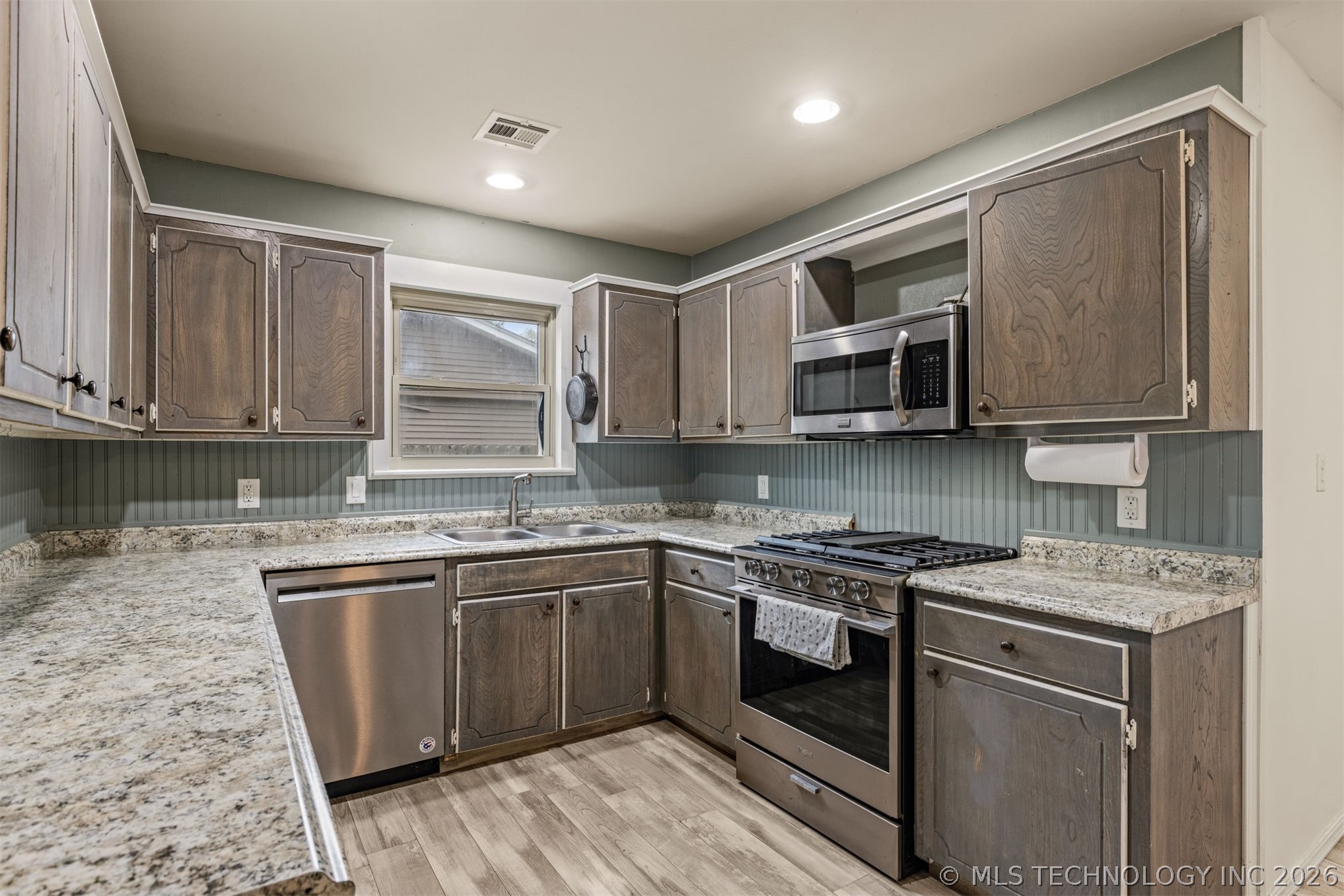 217 W Edgewater Street Broken Arrow OK 74012