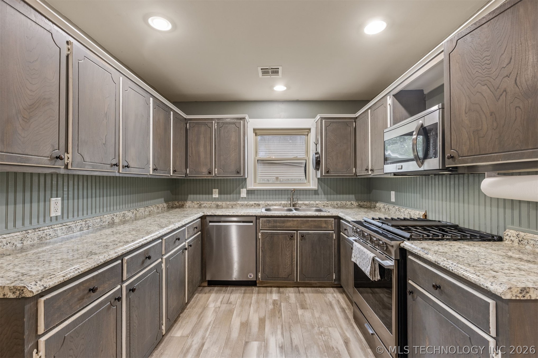 217 W Edgewater Street Broken Arrow OK 74012