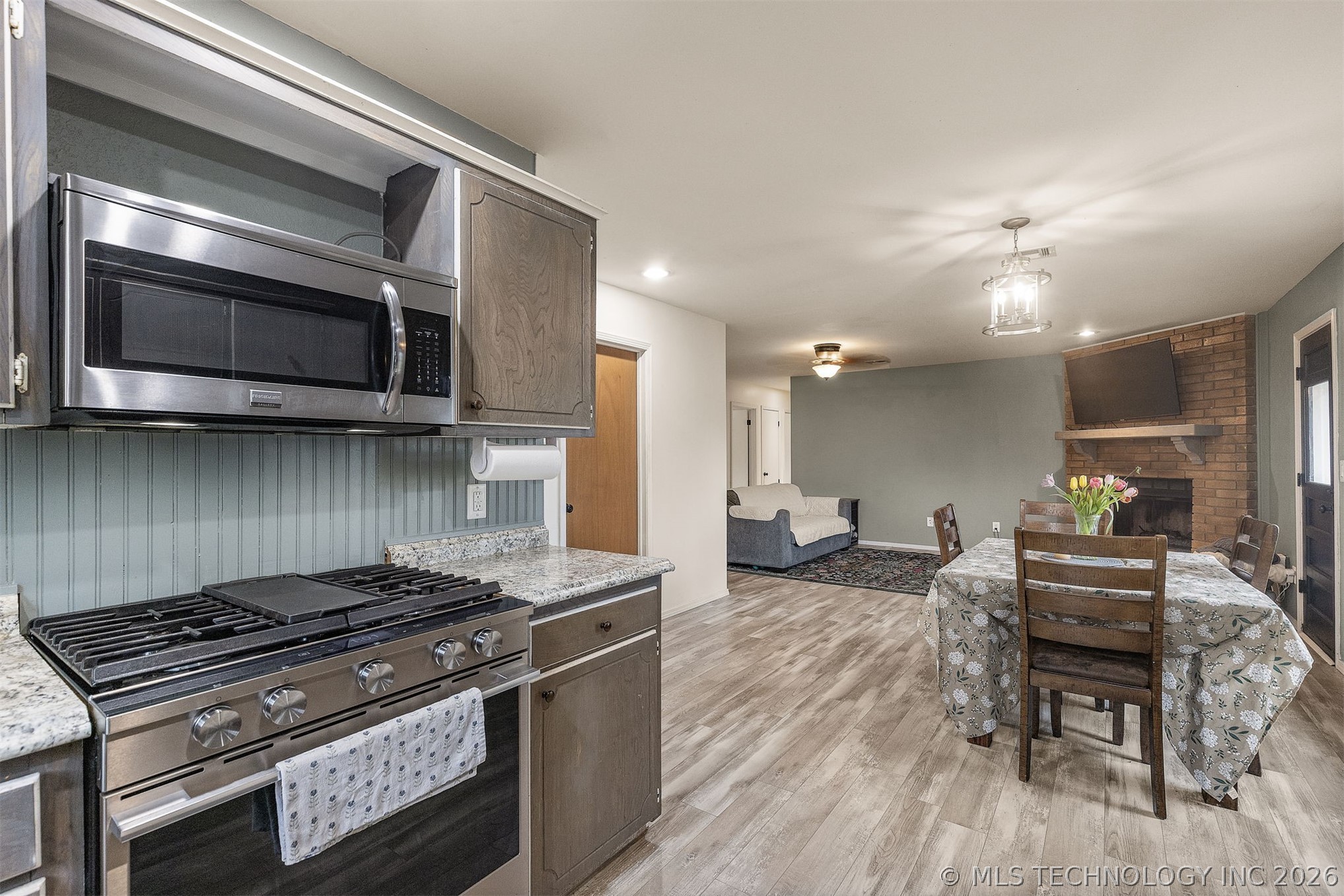 217 W Edgewater Street Broken Arrow OK 74012
