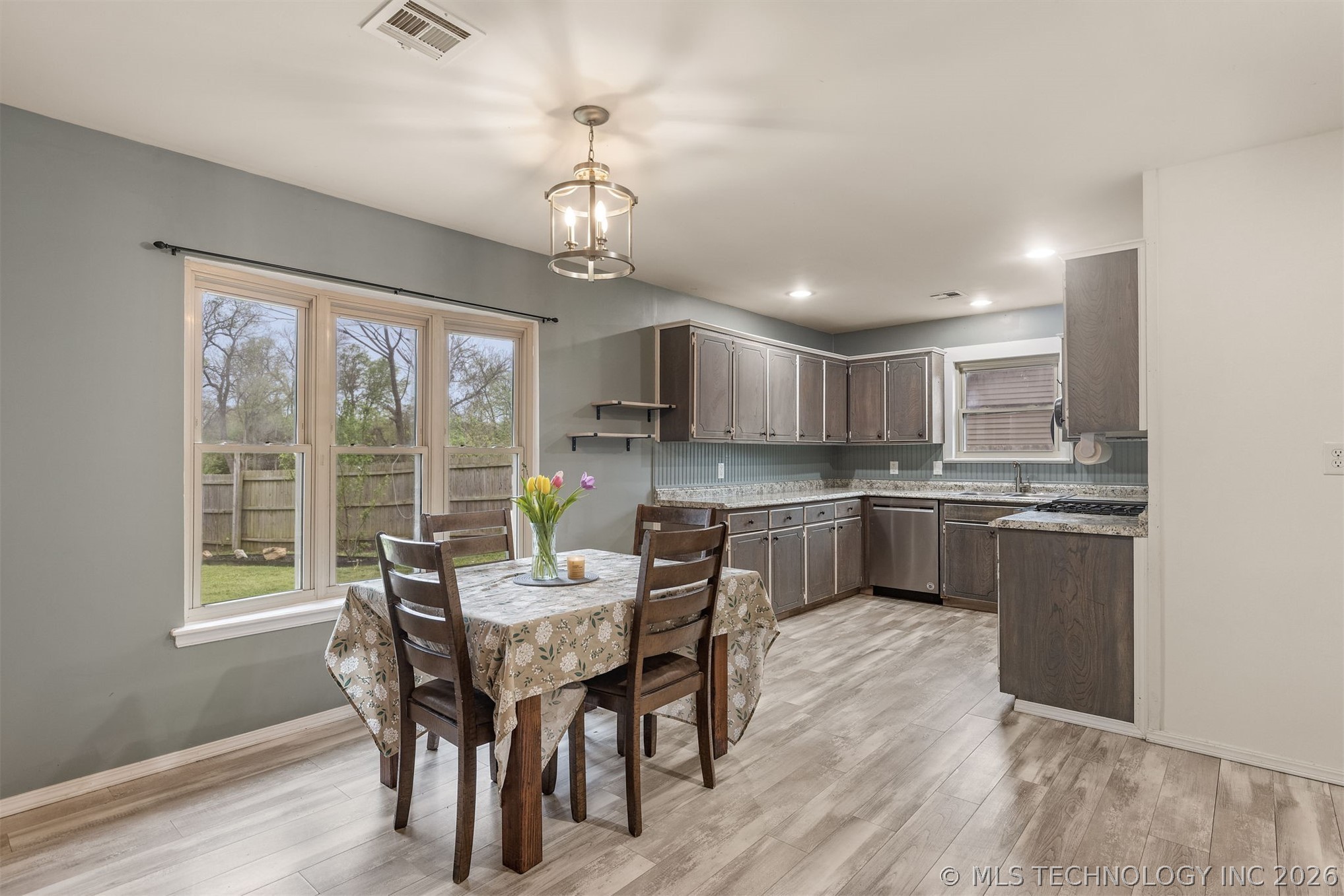 217 W Edgewater Street Broken Arrow OK 74012