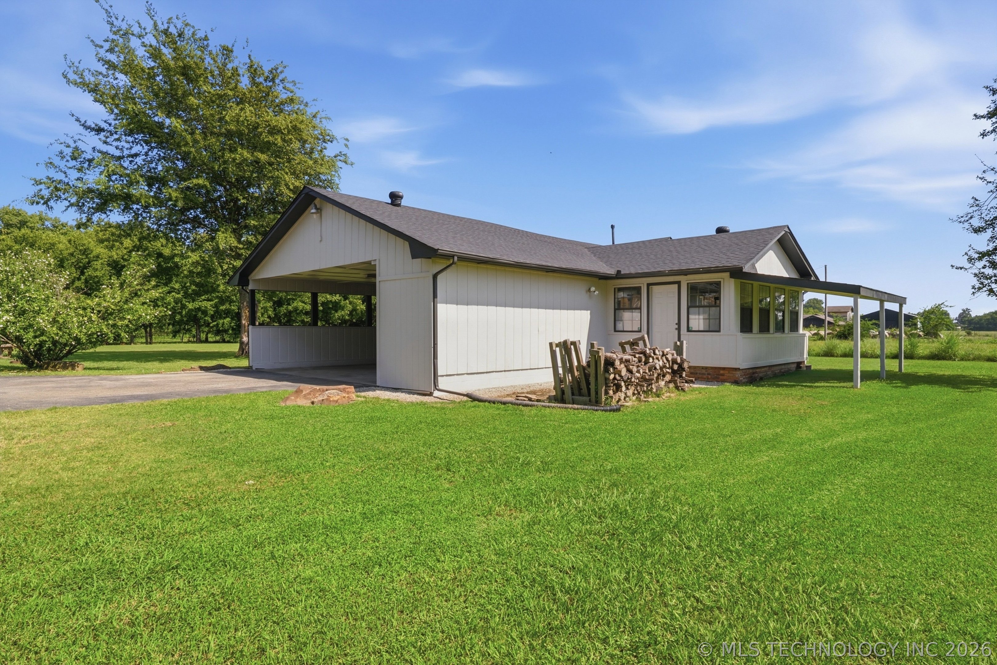 1003 S Chickasaw Avenue Haskell OK 74436