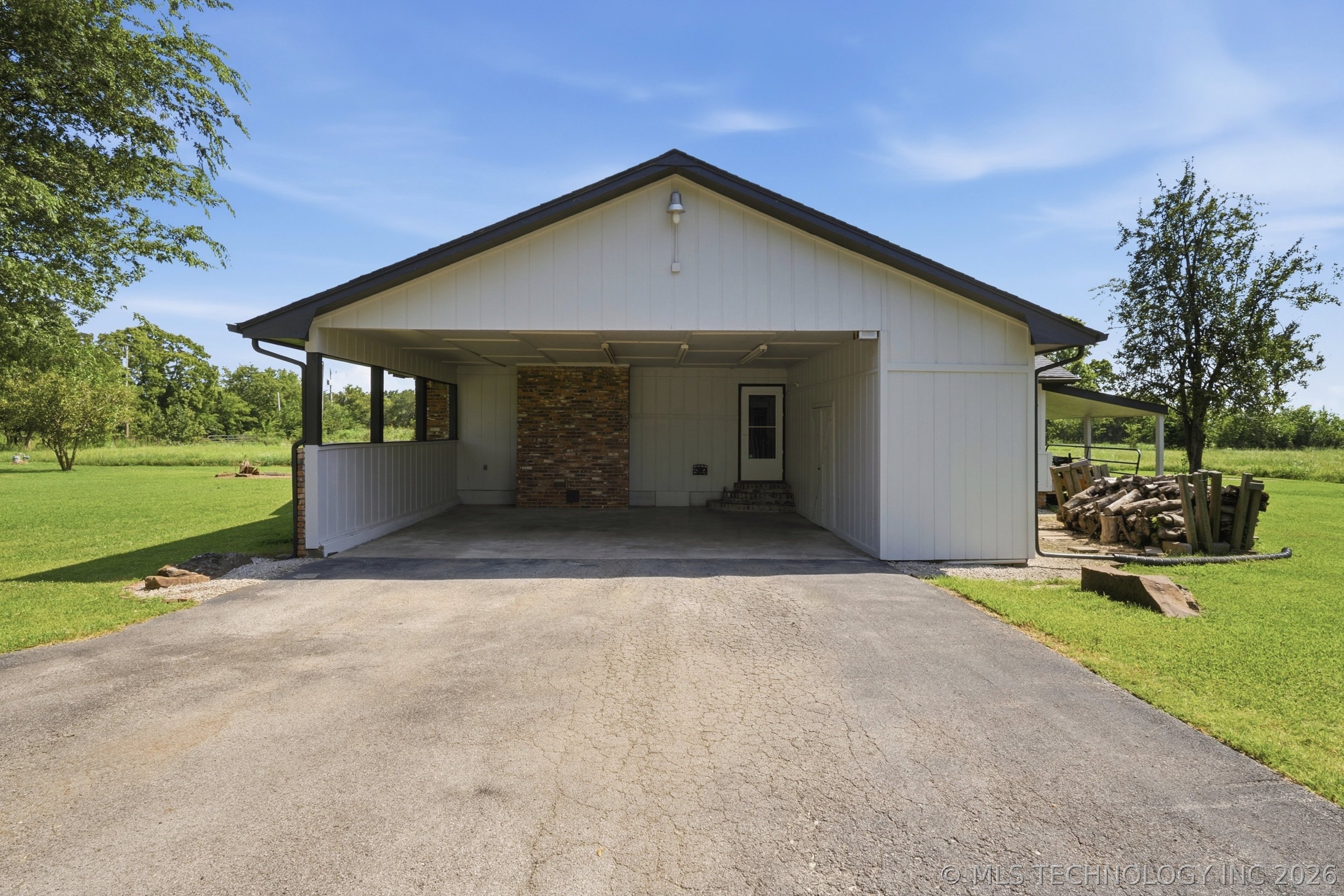 1003 S Chickasaw Avenue Haskell OK 74436