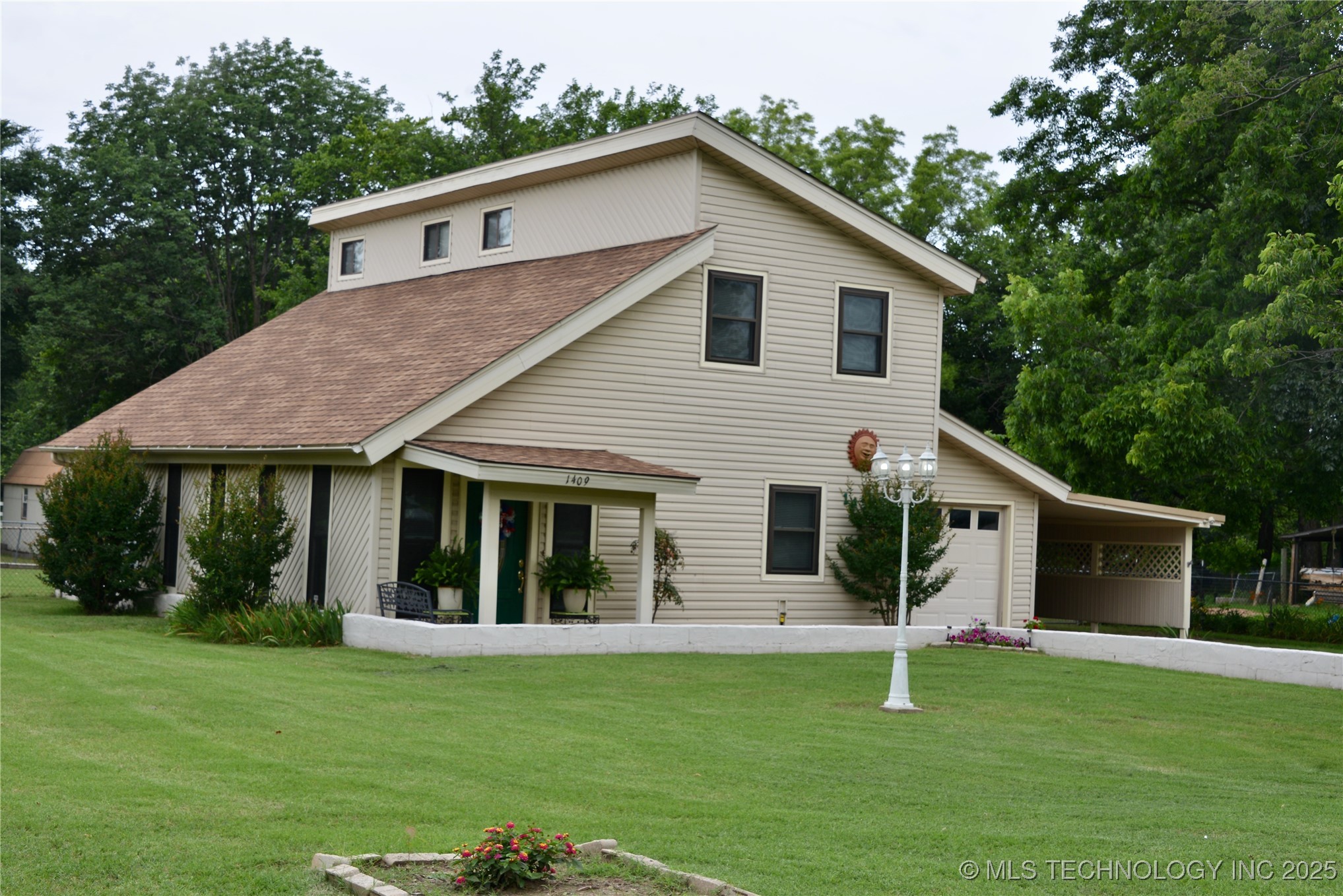1409 N 5th Street Henryetta OK 74437