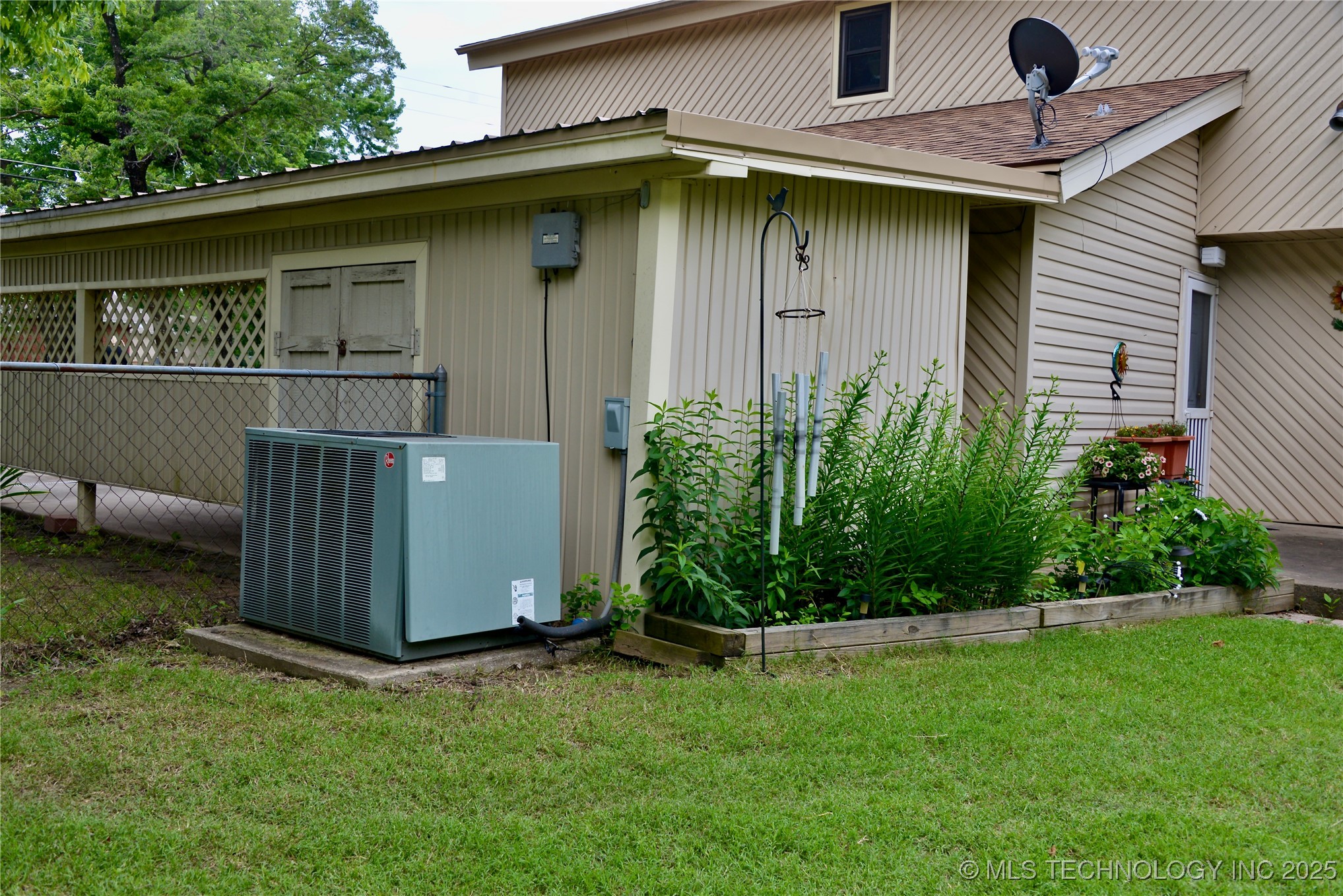 1409 N 5th Street Henryetta OK 74437