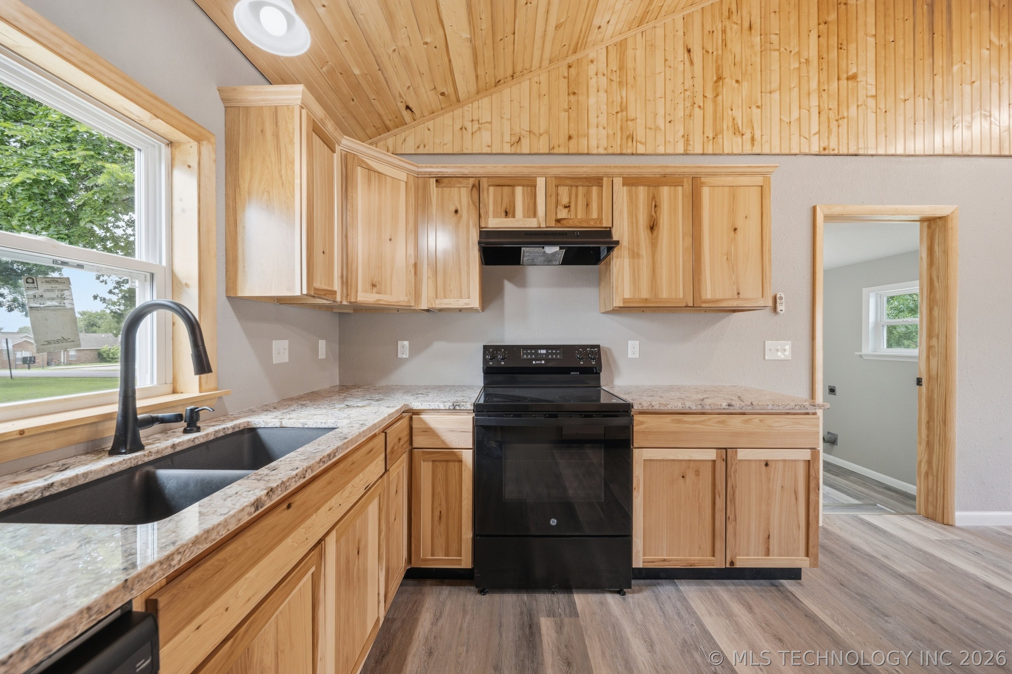 122 W Jay Stroud OK 74079