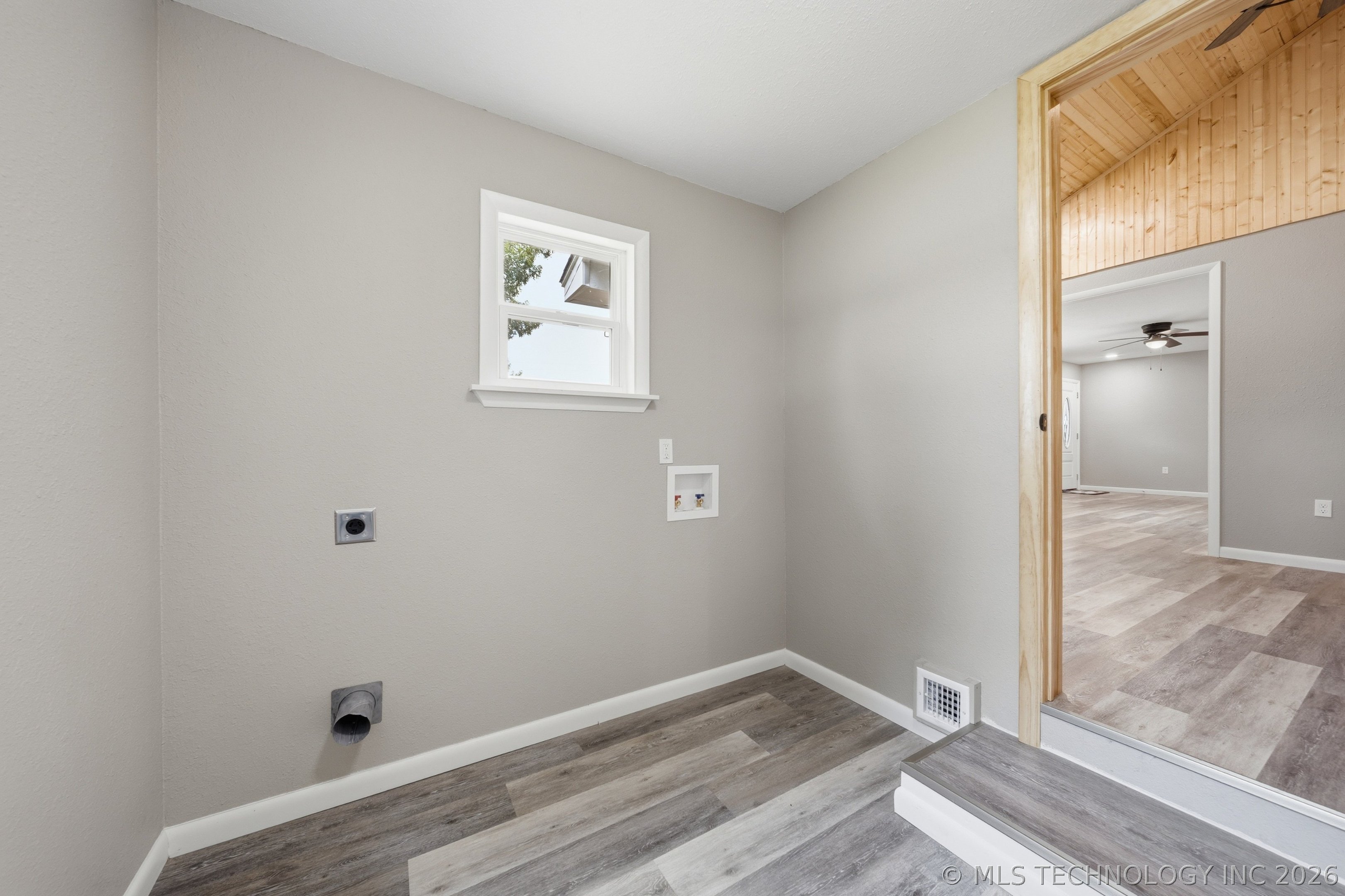 122 W Jay Stroud OK 74079