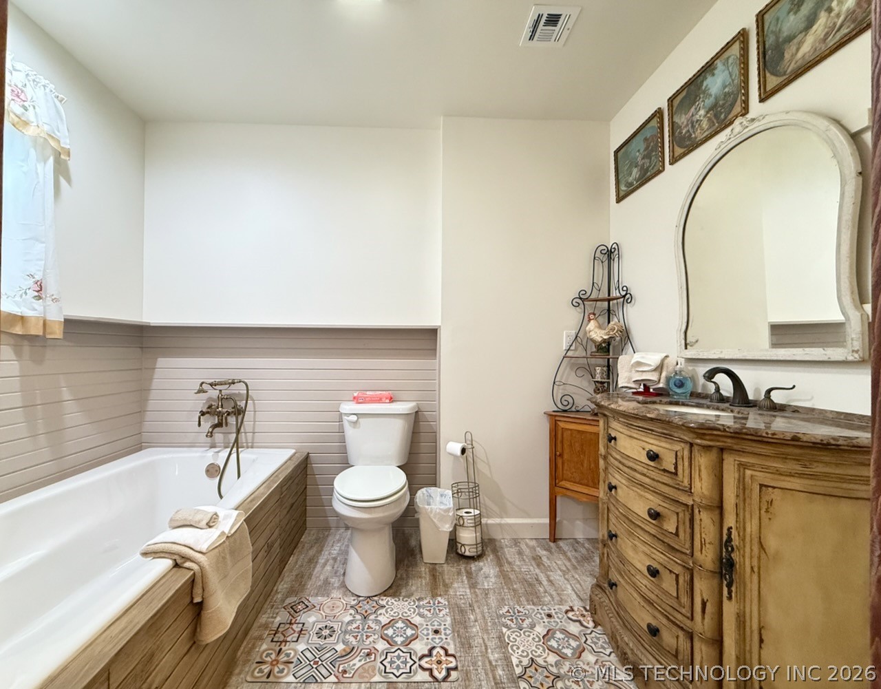 5969 E 620 Road Locust Grove OK 74352