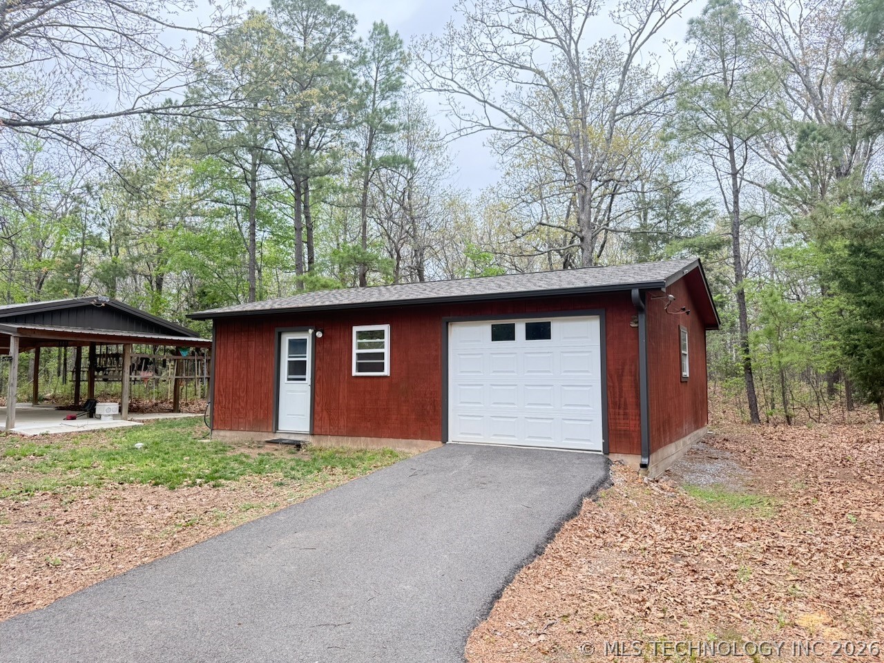 5969 E 620 Road Locust Grove OK 74352