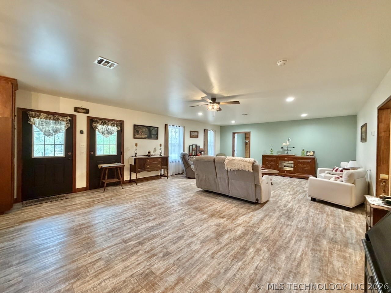 5969 E 620 Road Locust Grove OK 74352