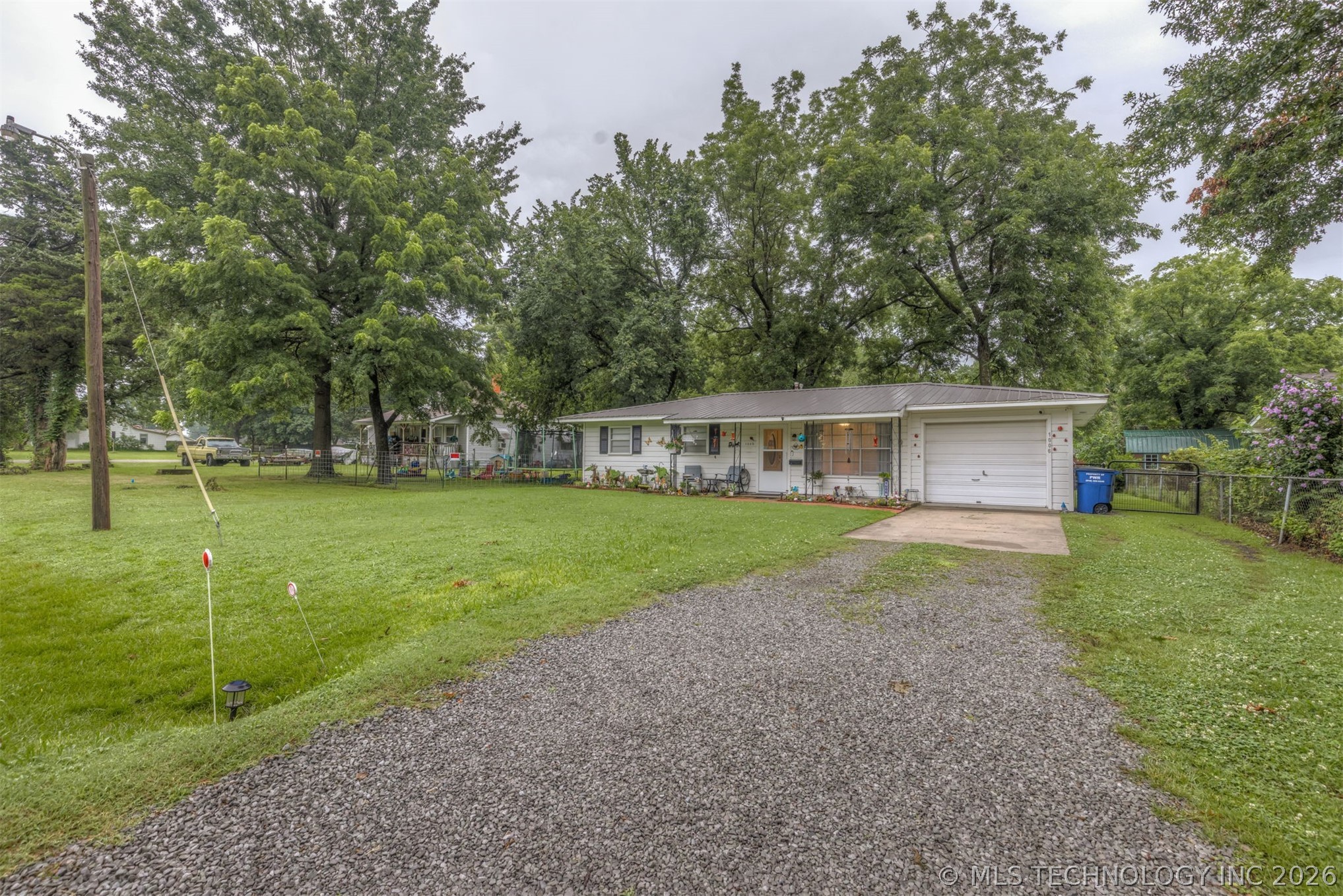 1006 SE 12th Street Wagoner OK 74467