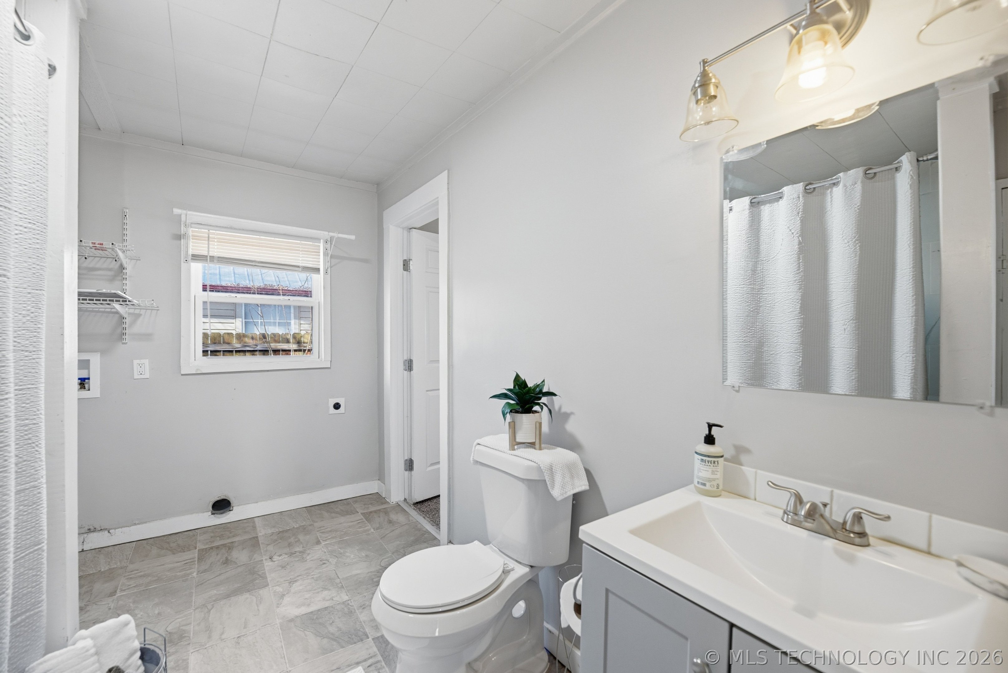 202 W Ada Street Sperry OK 74073