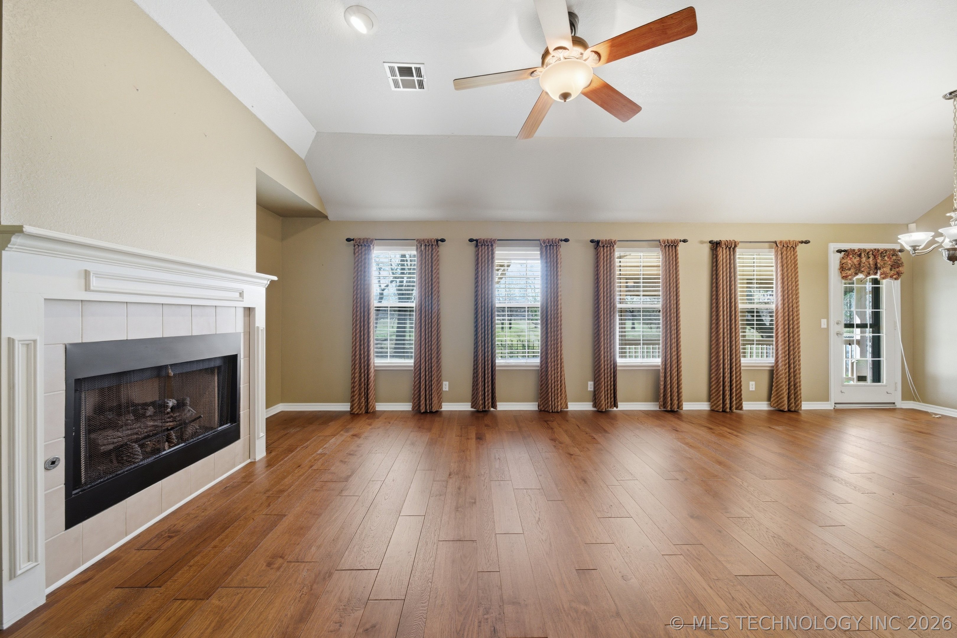 106 S 67th Eastavenue Broken Arrow OK 74014