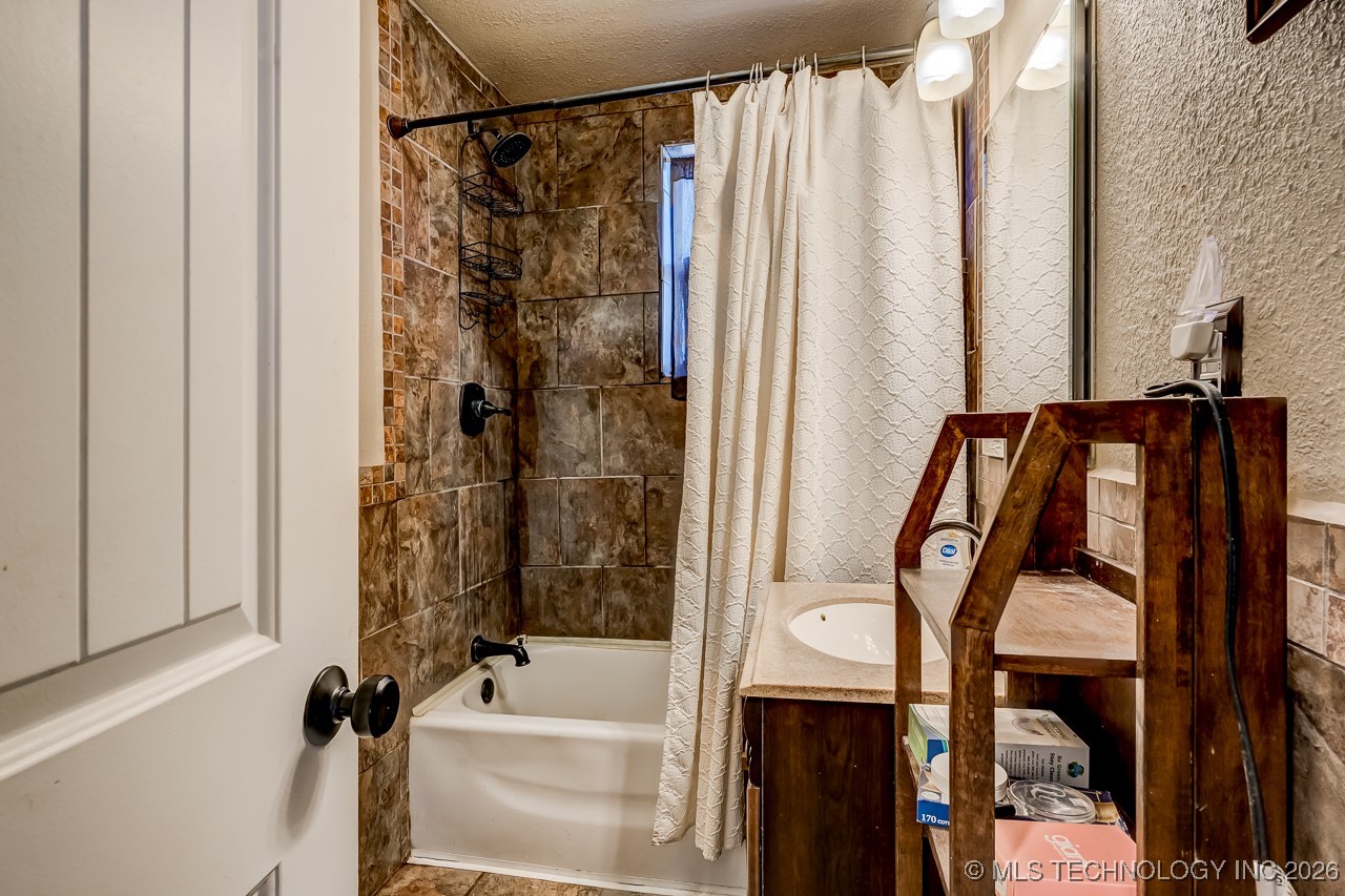 112 W First Street Coyle OK 73027