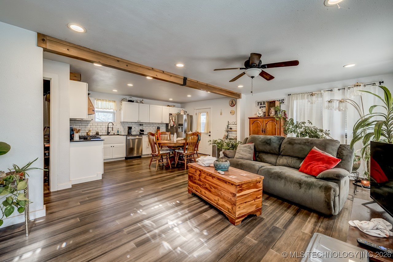 112 W First Street Coyle OK 73027