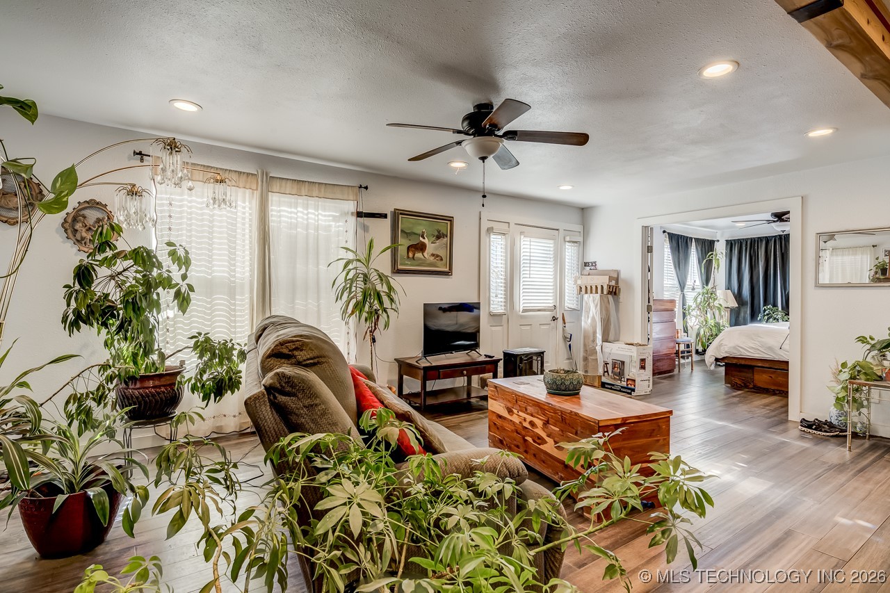 112 W First Street Coyle OK 73027