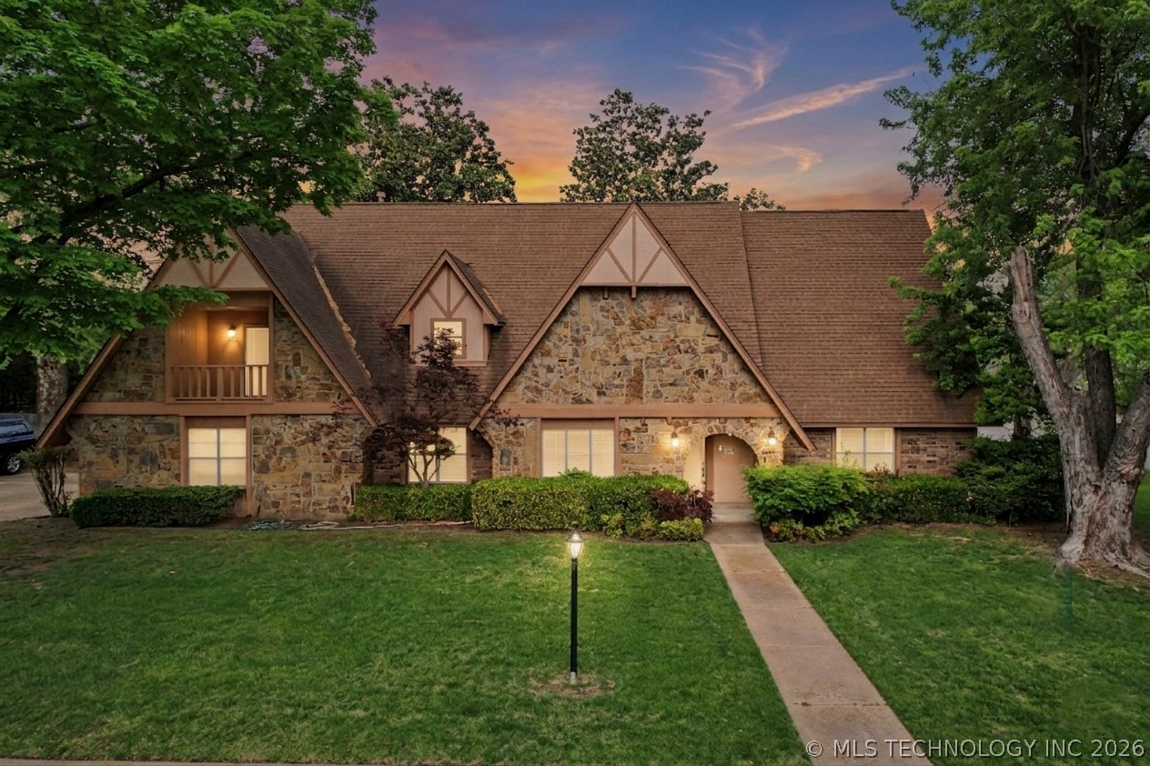 5706 S Columbia Place Tulsa OK 74105