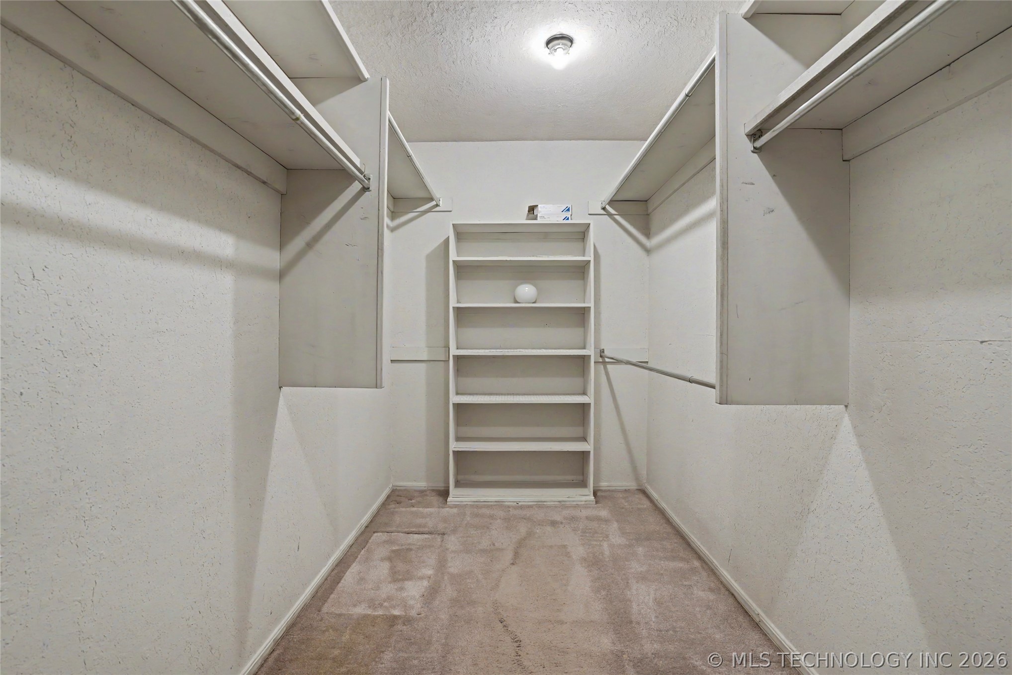5706 S Columbia Place Tulsa OK 74105
