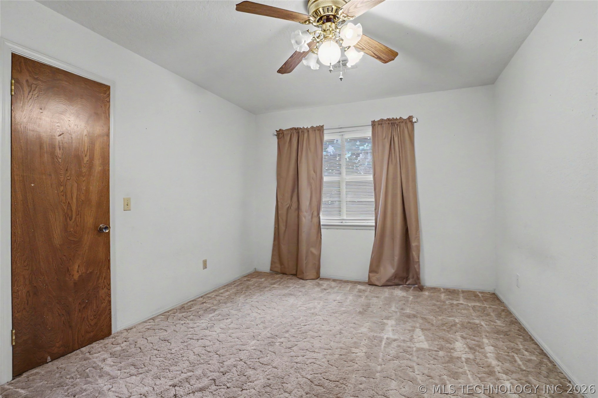 5706 S Columbia Place Tulsa OK 74105