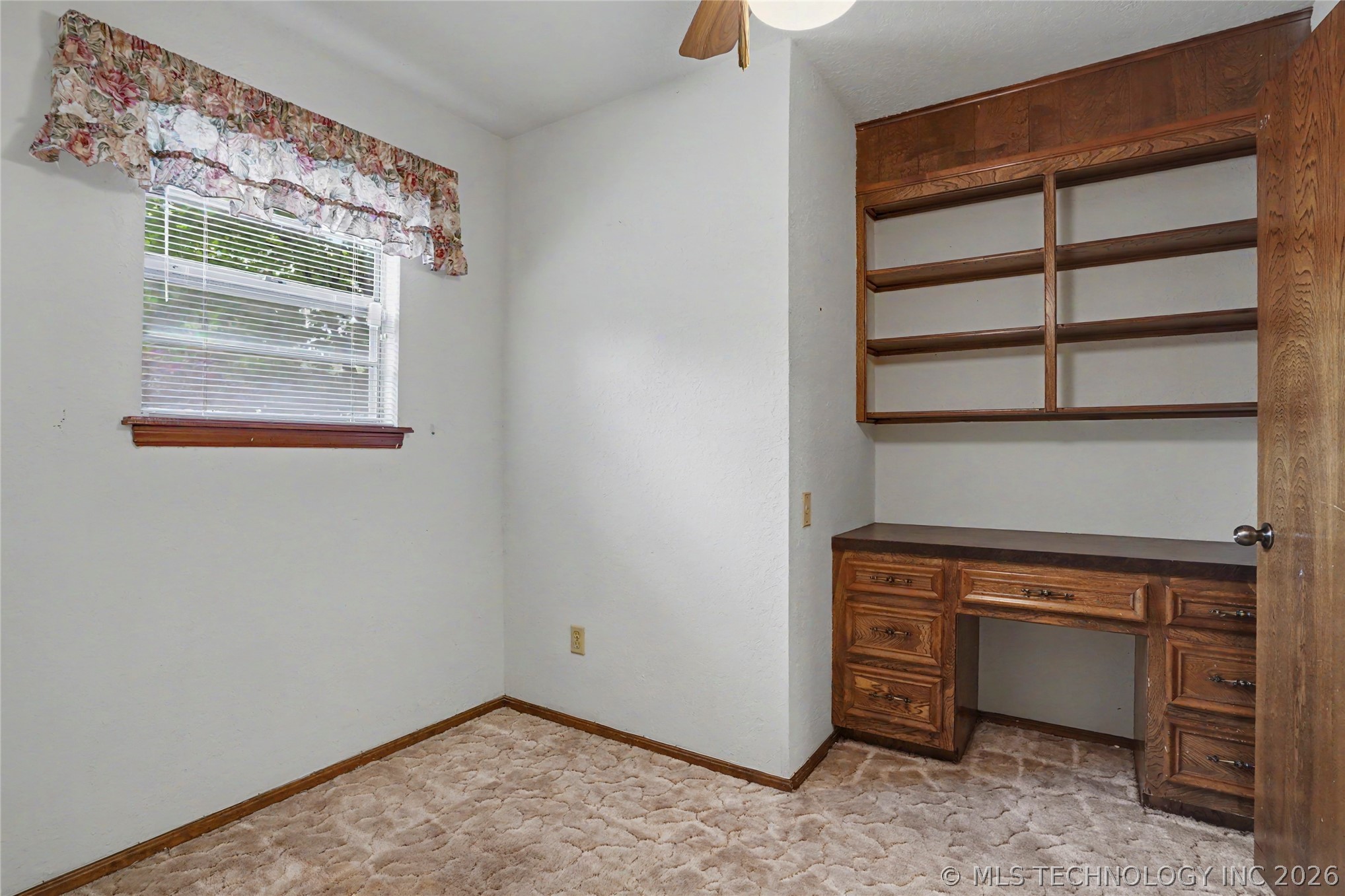 5706 S Columbia Place Tulsa OK 74105