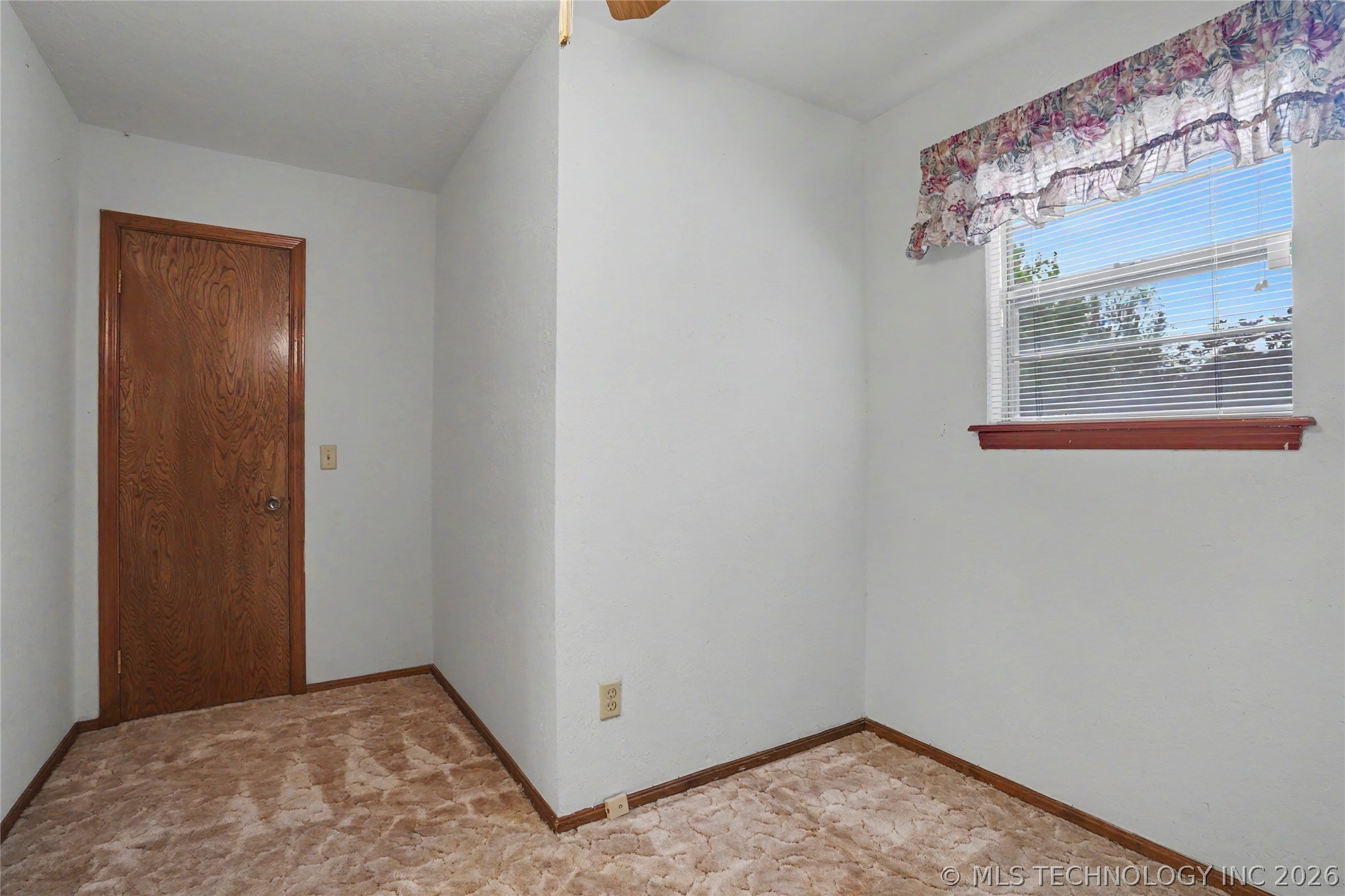 5706 S Columbia Place Tulsa OK 74105