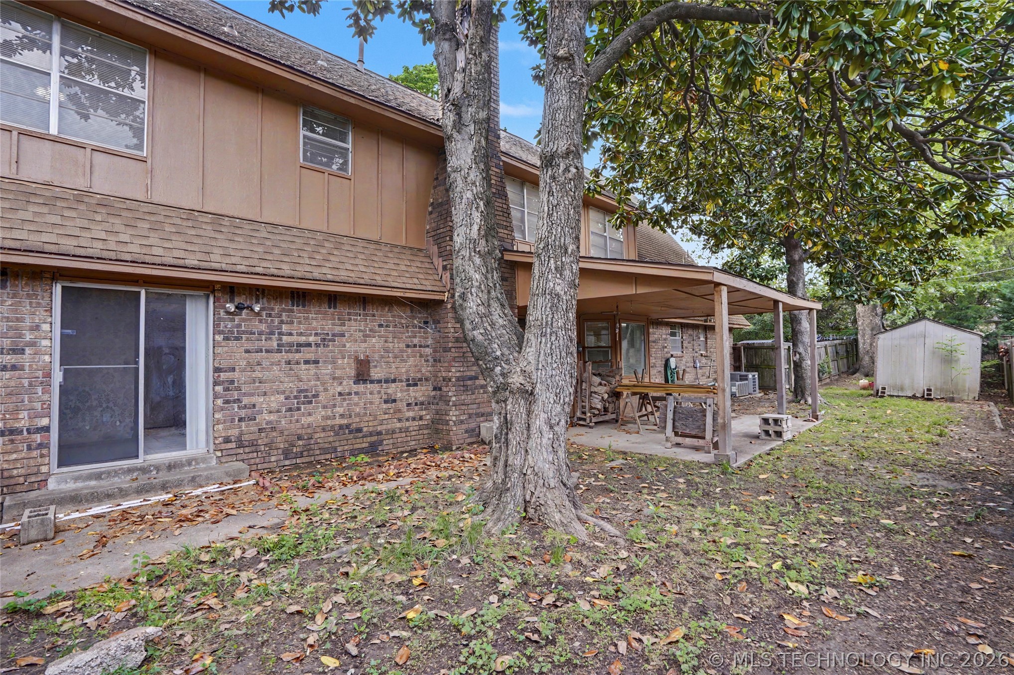 5706 S Columbia Place Tulsa OK 74105
