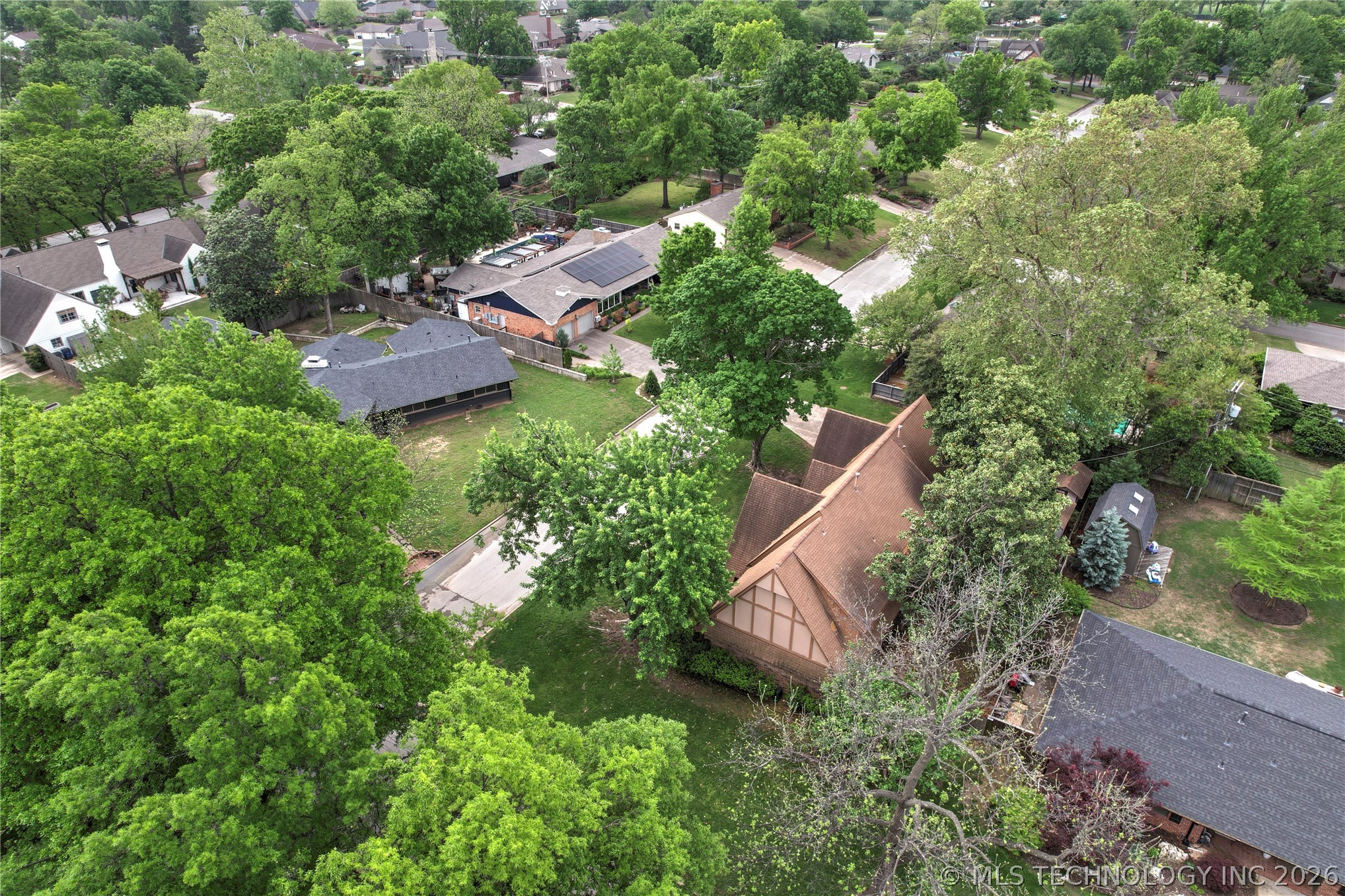 5706 S Columbia Place Tulsa OK 74105