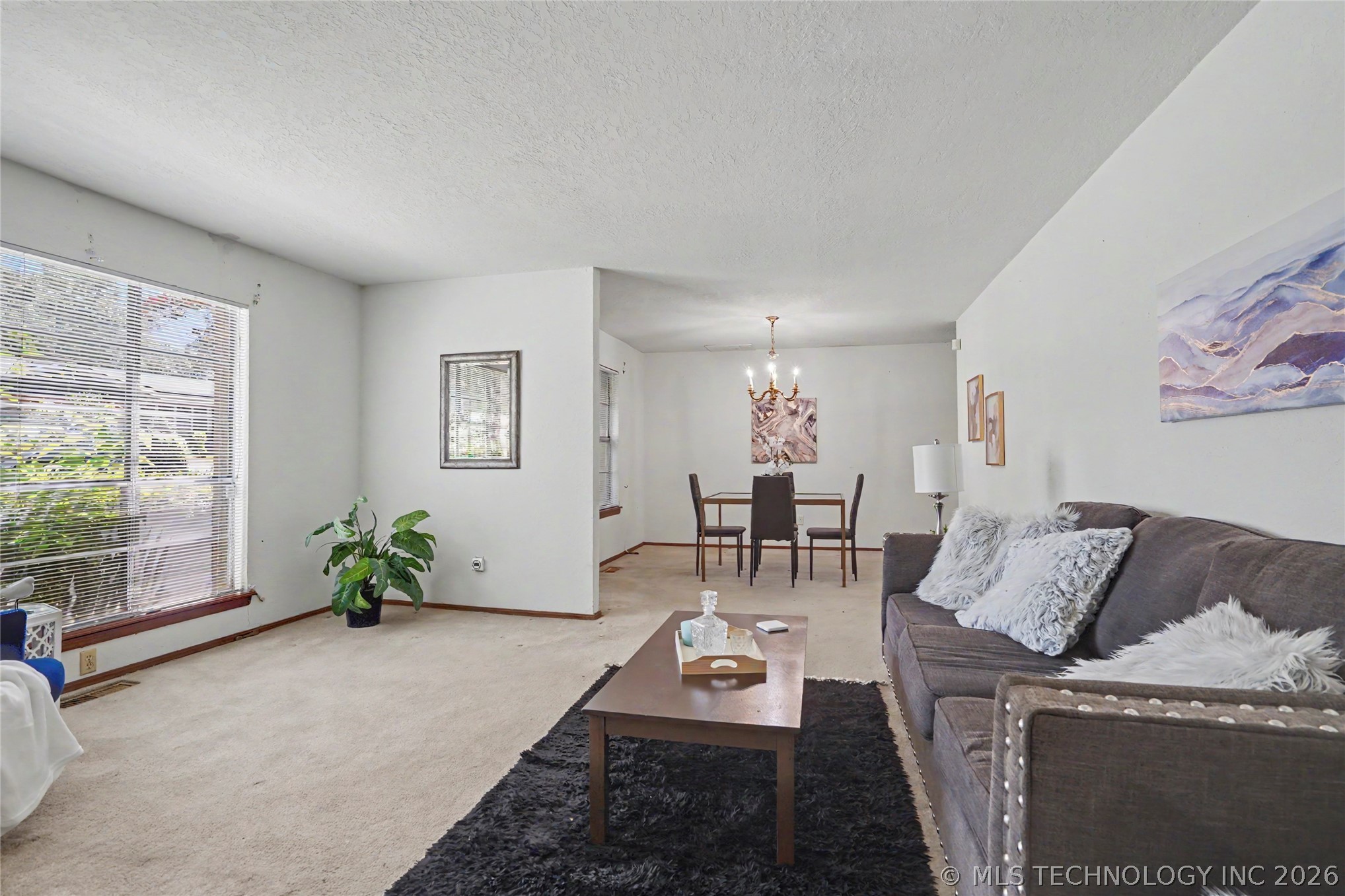 5706 S Columbia Place Tulsa OK 74105