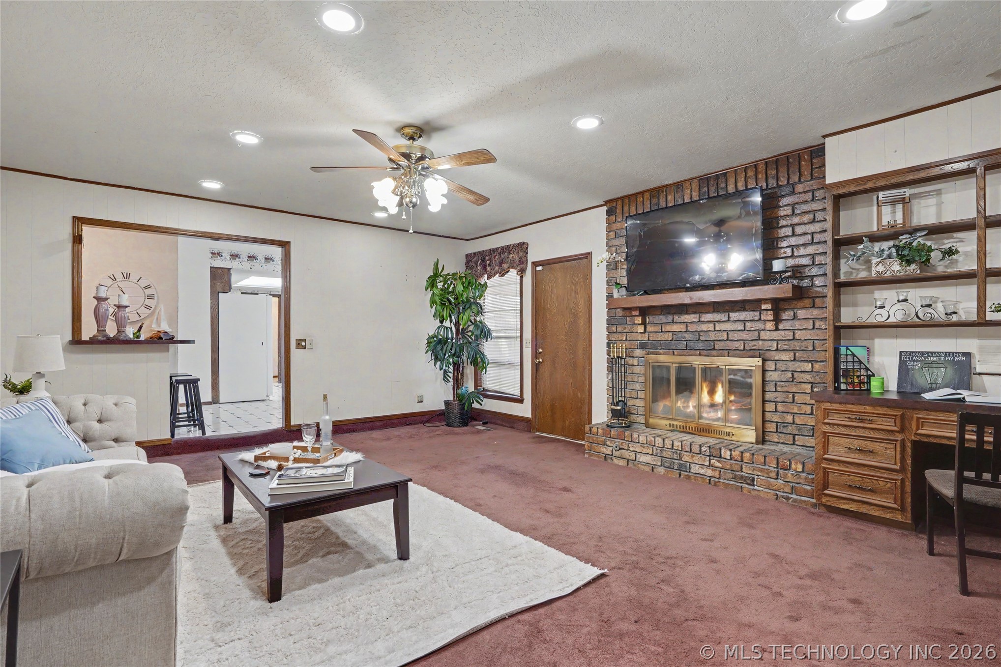 5706 S Columbia Place Tulsa OK 74105