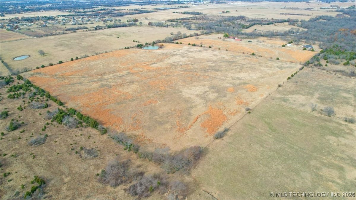 2276 State Route 70 E Calera OK 74730
