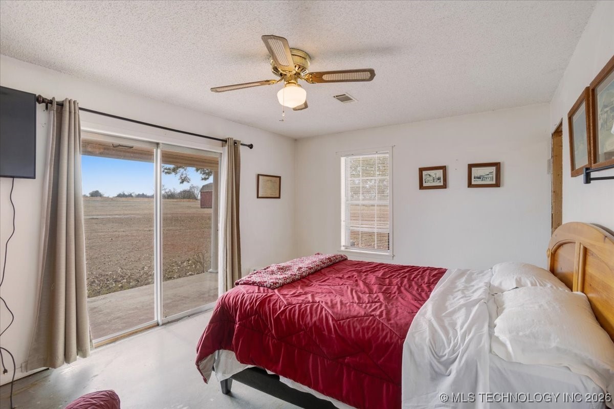 2276 State Route 70 E Calera OK 74730