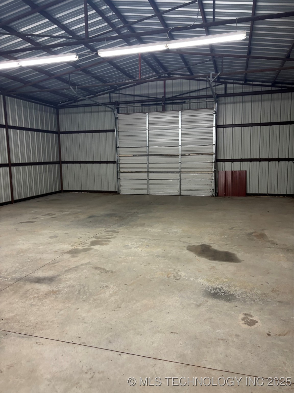 3113 S Twin Mounds Street Yale OK 74085