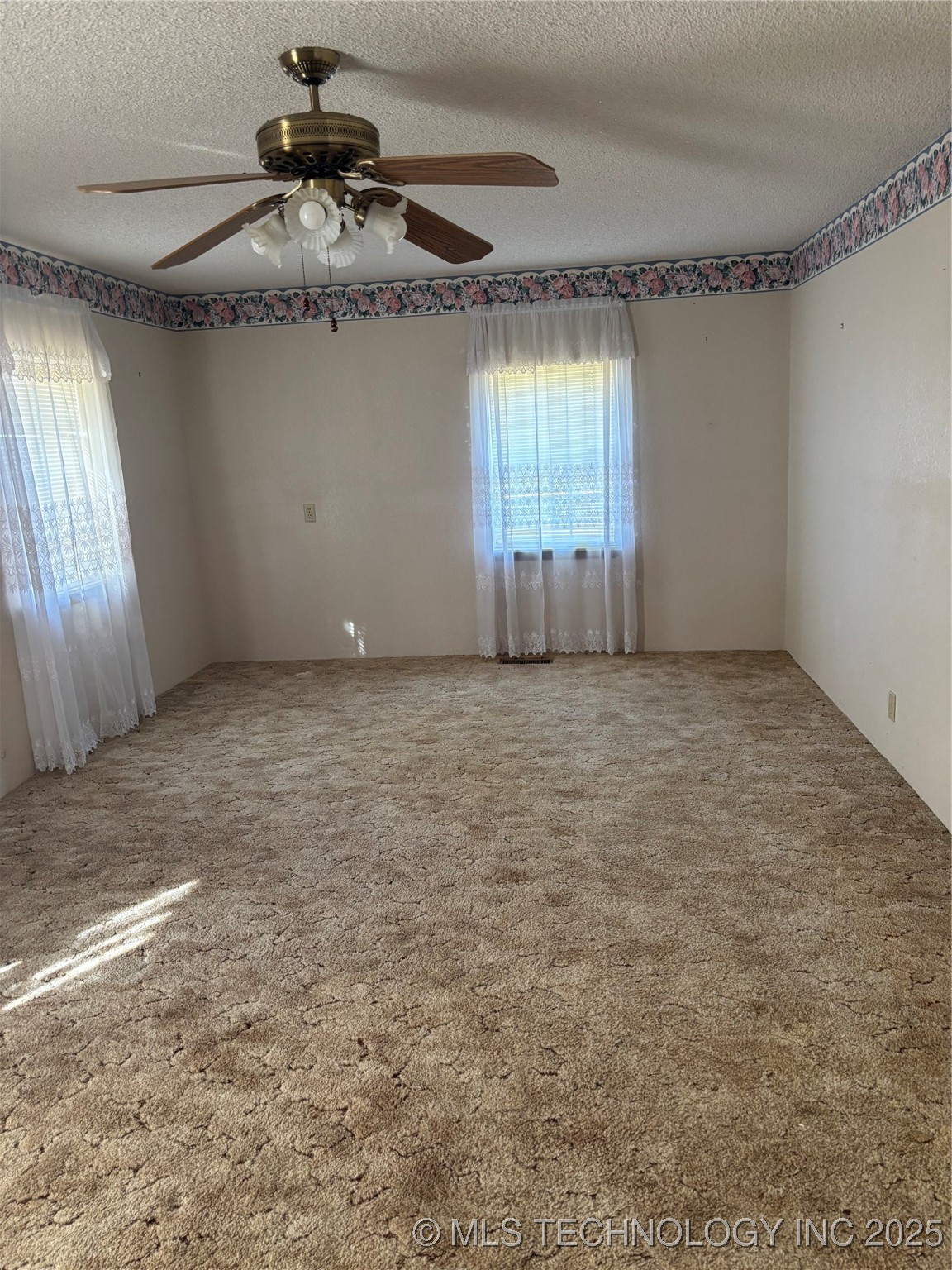 3113 S Twin Mounds Street Yale OK 74085