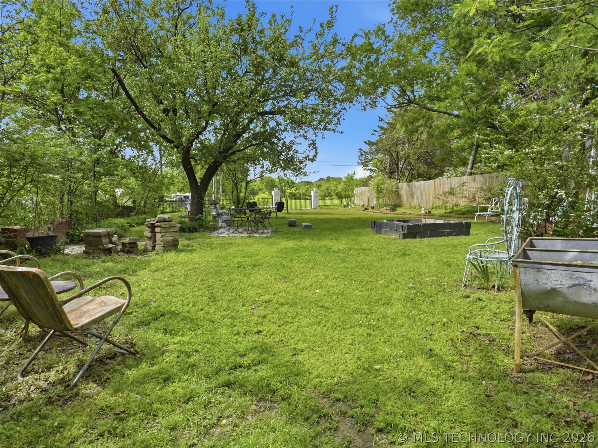 587 S Montana Atoka OK 74525