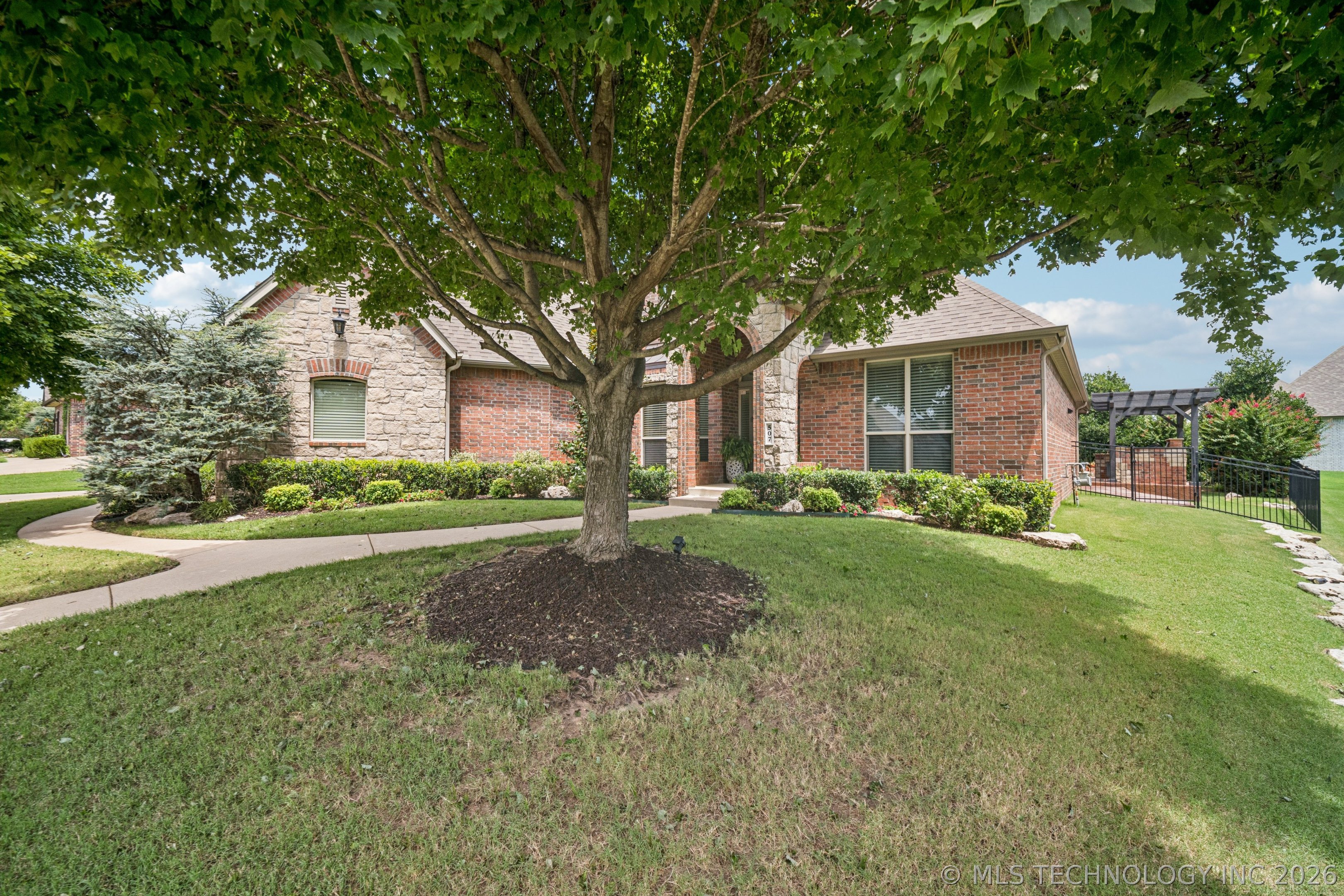 507 N 83rd Place Broken Arrow OK 74014