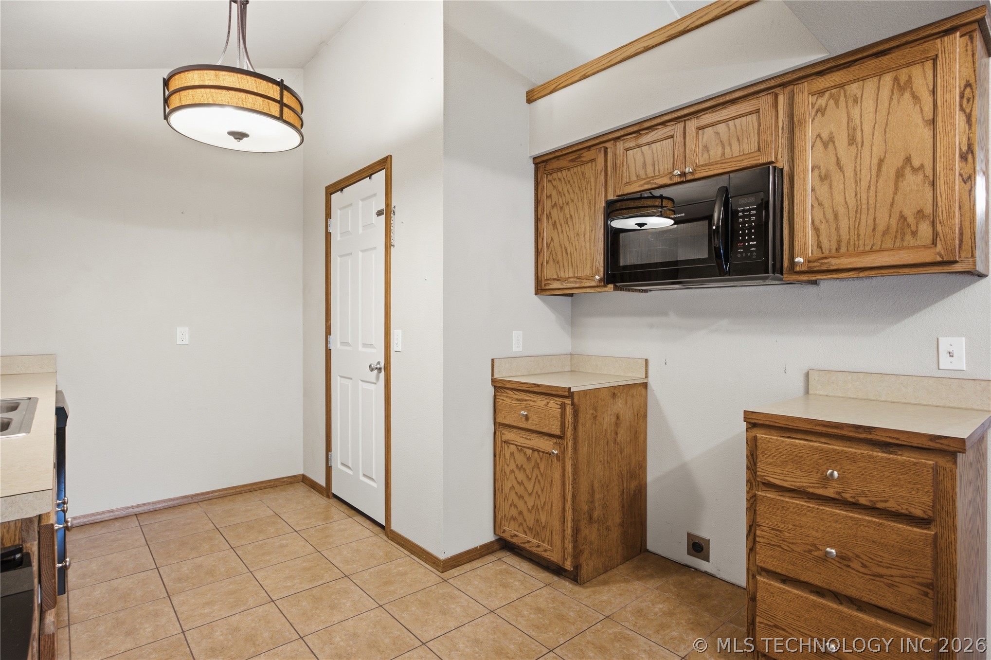 108 W Division Street Oktaha OK 74450