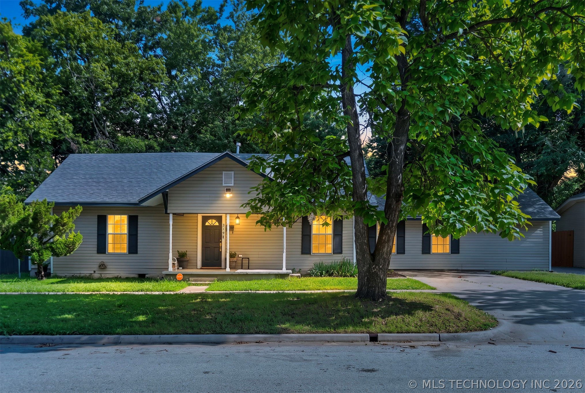 319 W Bryan Avenue Sapulpa OK 74066