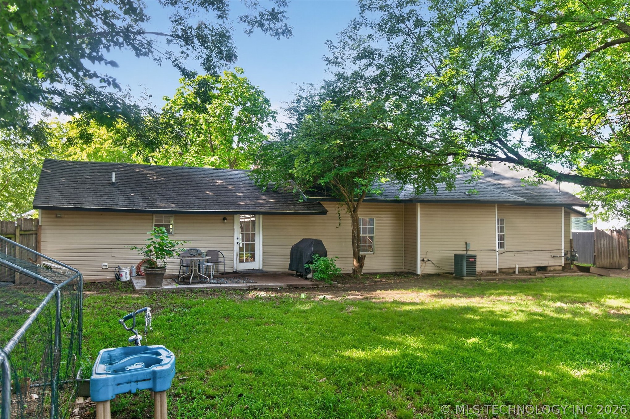 319 W Bryan Avenue Sapulpa OK 74066