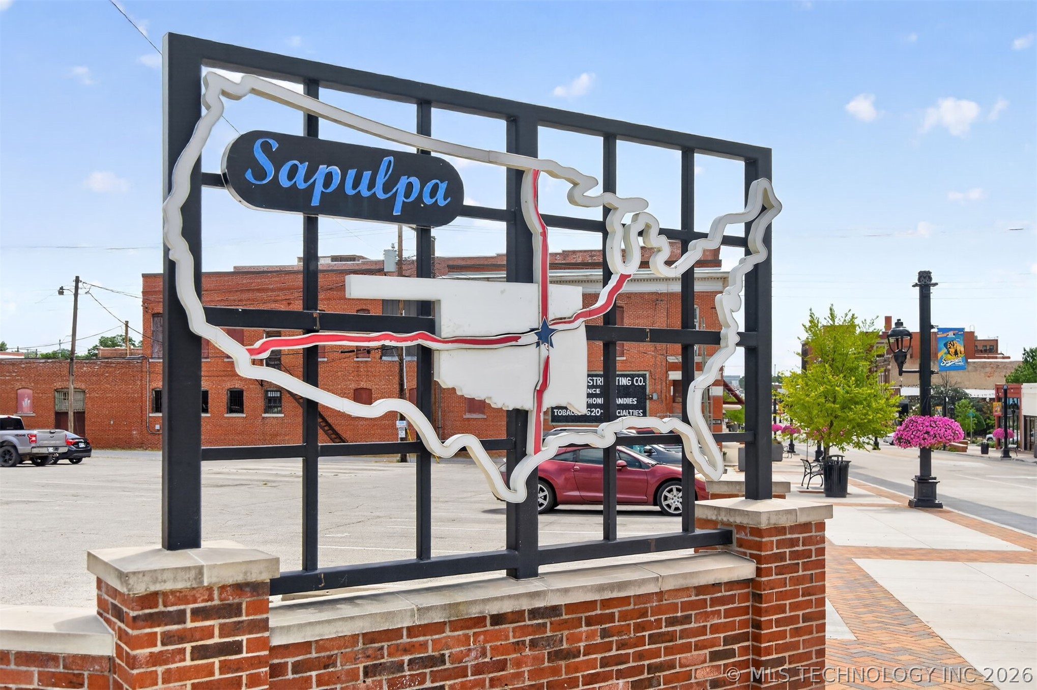 319 W Bryan Avenue Sapulpa OK 74066