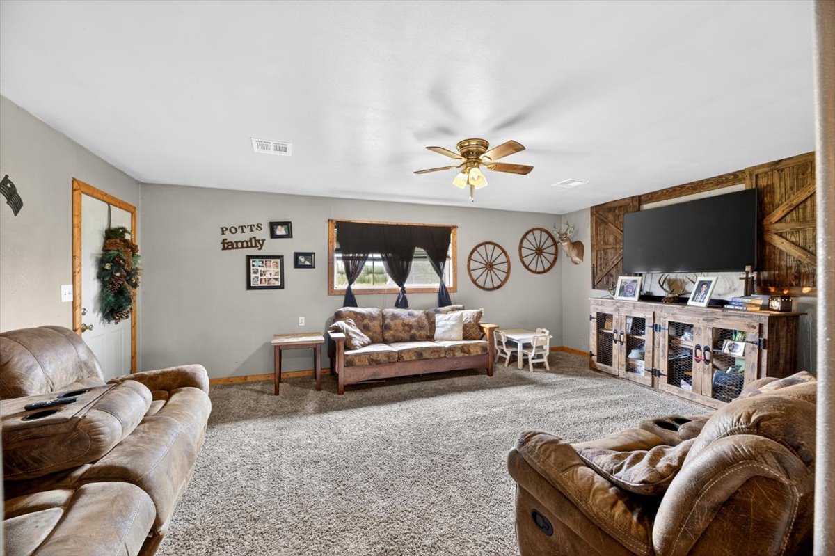30253 W State Highway 31 Mccurtain OK 74944