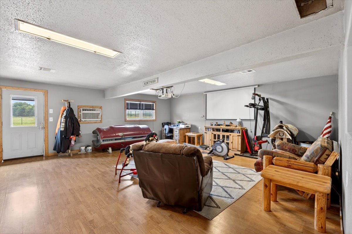 30253 W State Highway 31 Mccurtain OK 74944