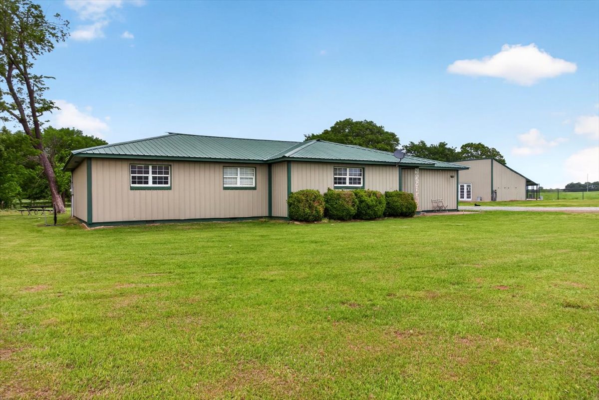 30253 W State Highway 31 Mccurtain OK 74944