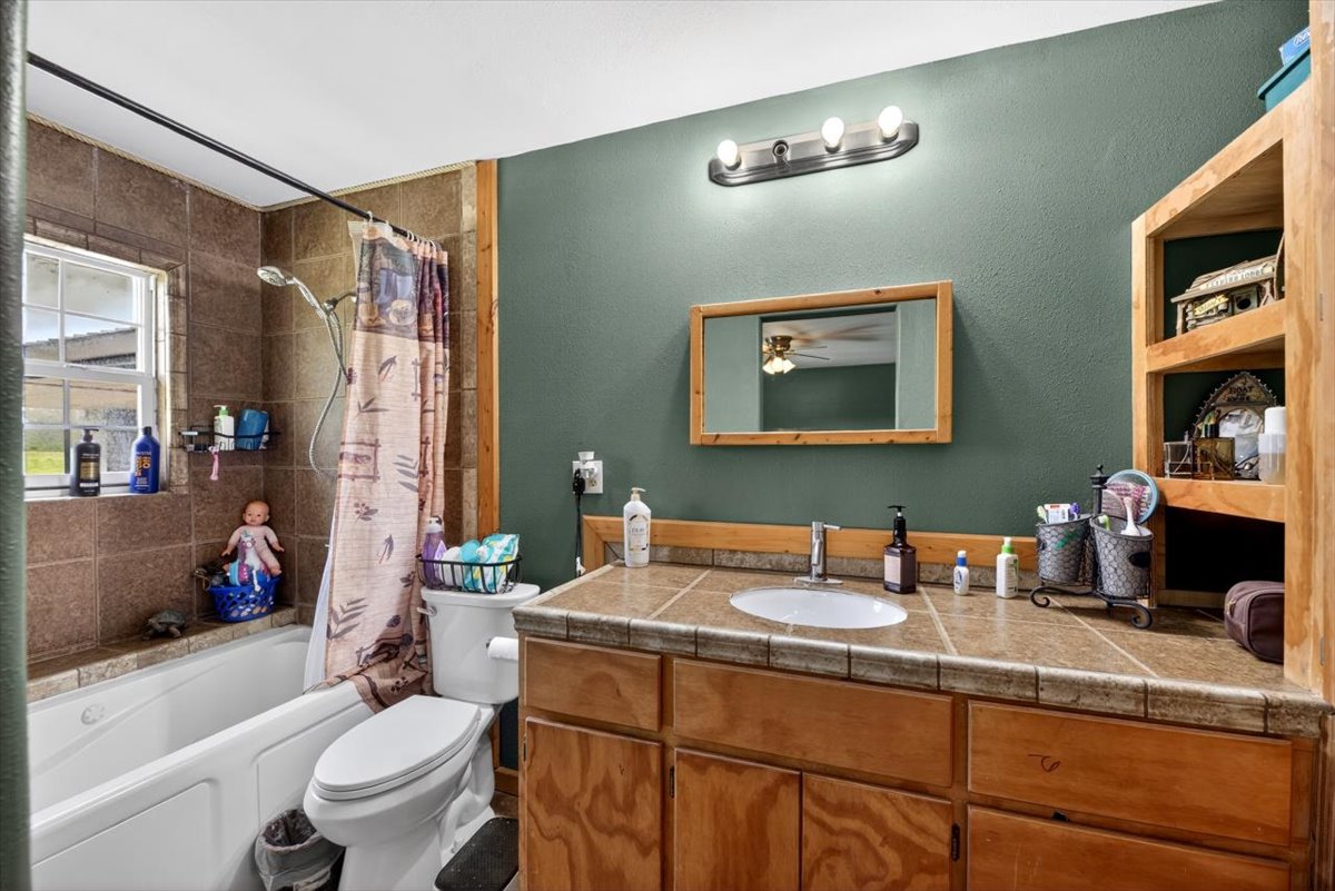 30253 W State Highway 31 Mccurtain OK 74944