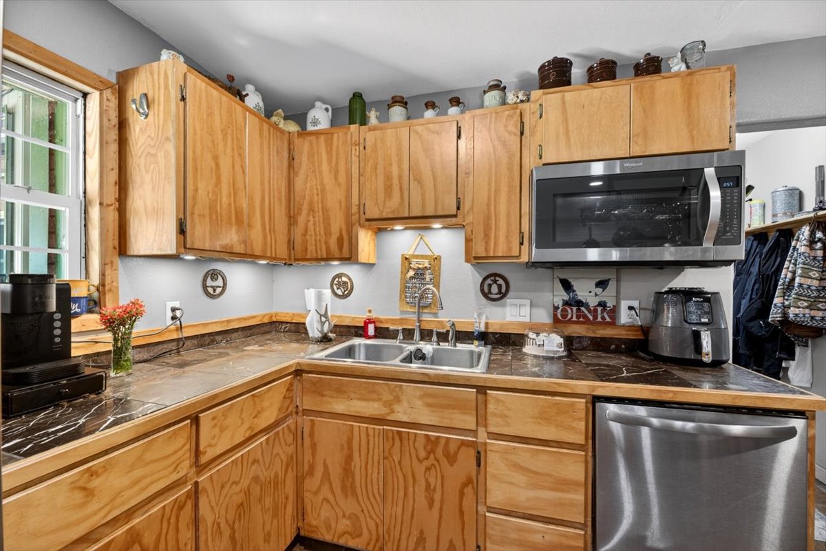 30253 W State Highway 31 Mccurtain OK 74944