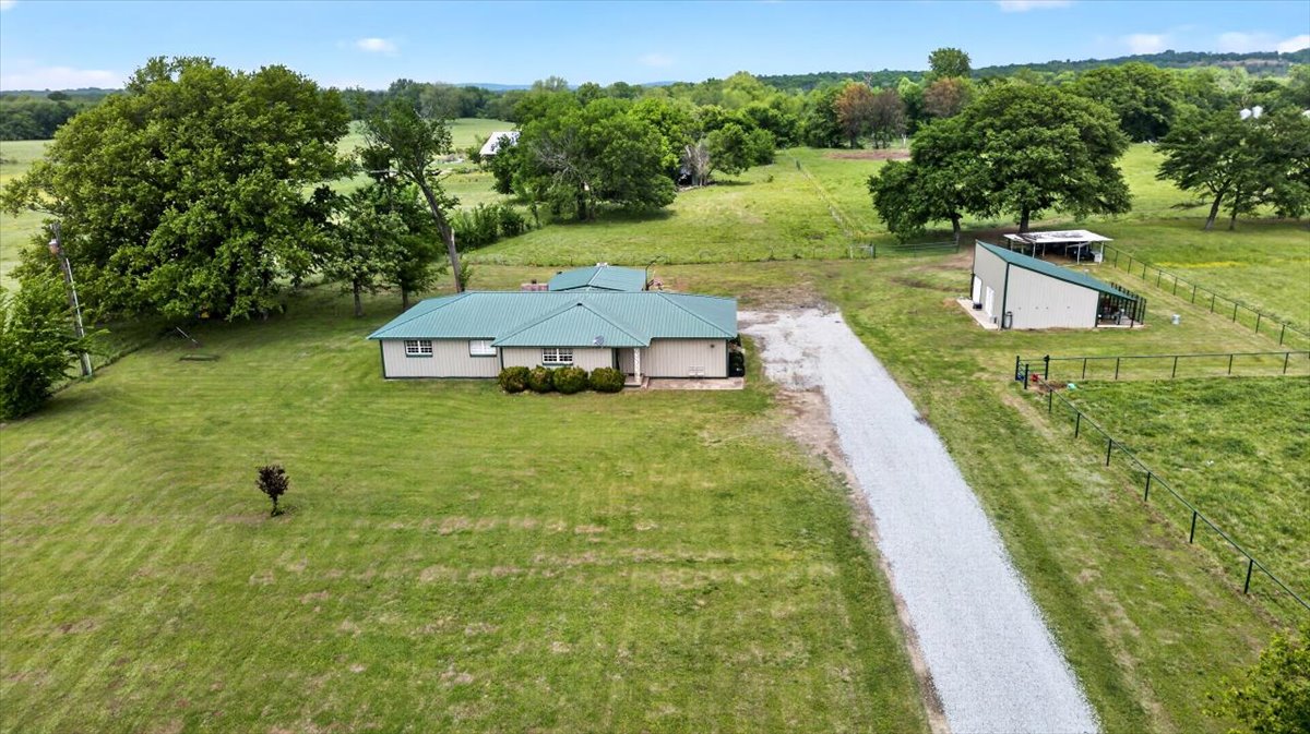 30253 W State Highway 31 Mccurtain OK 74944